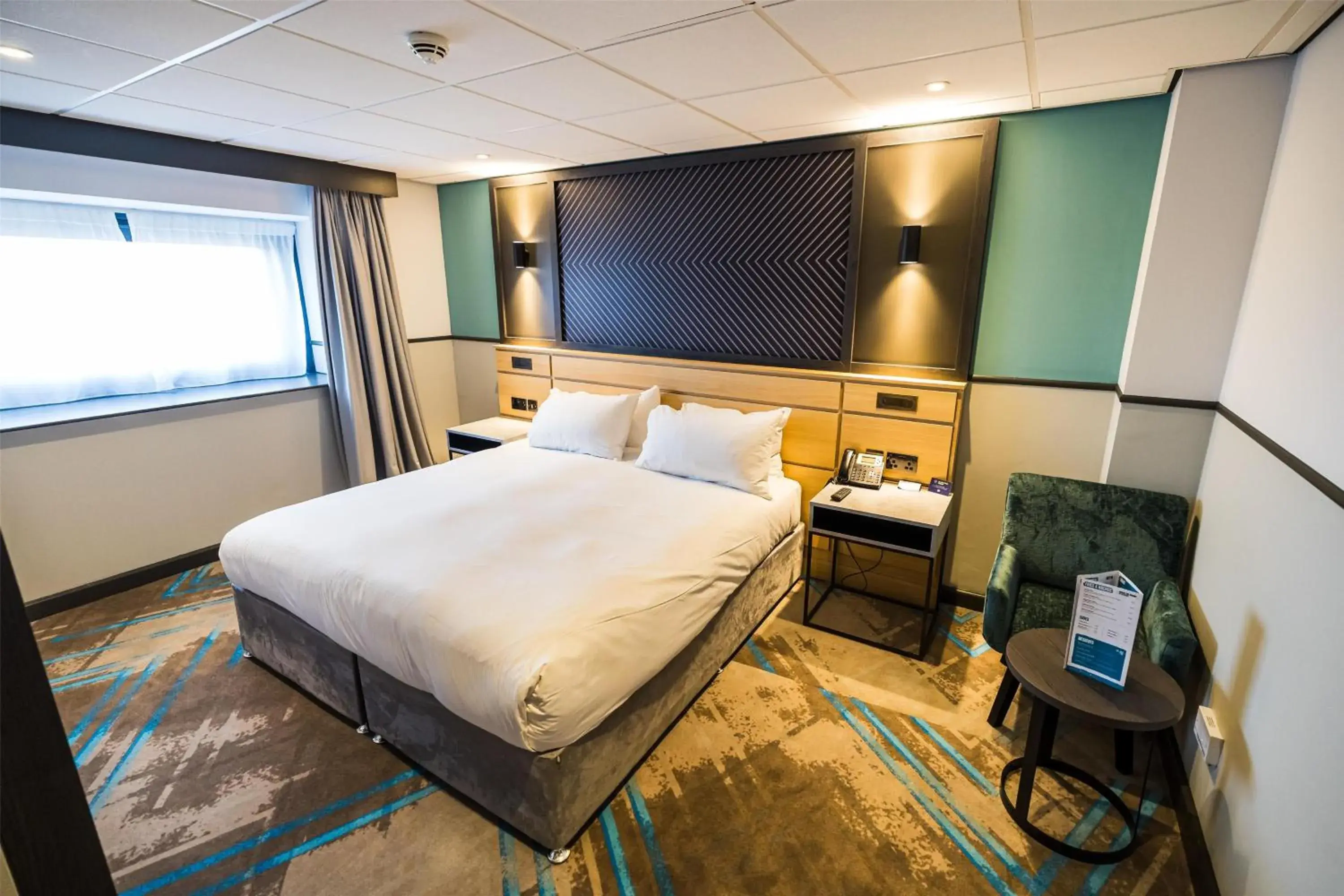 Bed in DoubleTree by Hilton Coventry Building Society Arena Bed in DoubleTree by Hilton Coventry Building Society Arena