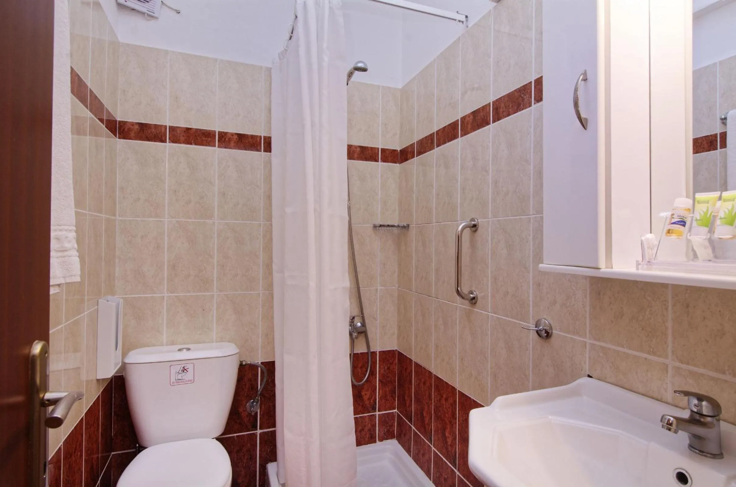 Shower in Enalion Hotel