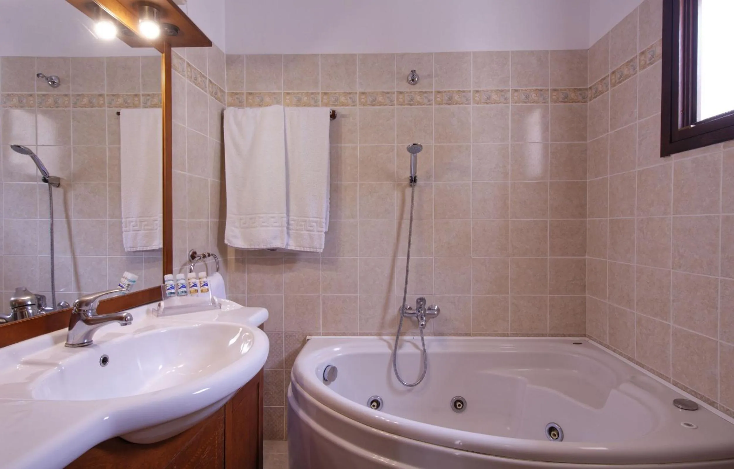 Bathroom in Enalion Hotel