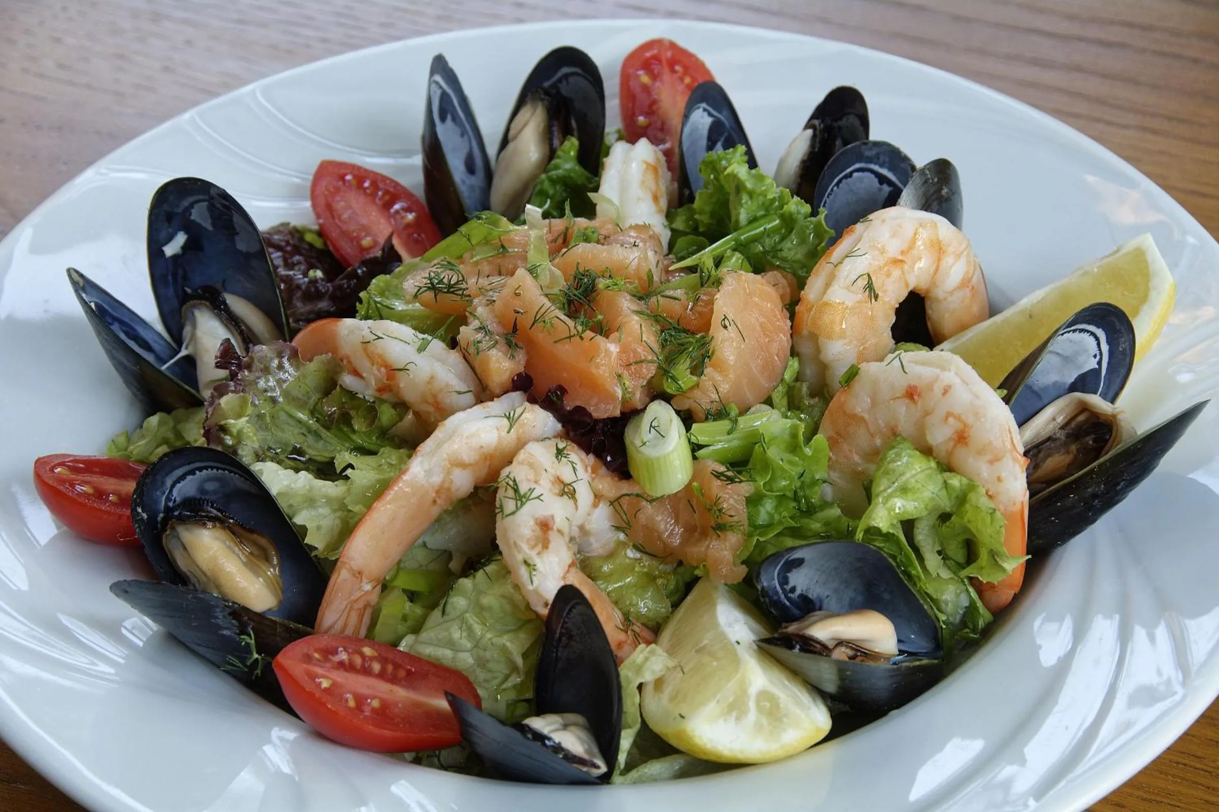 Restaurant/places to eat in Enalion Hotel