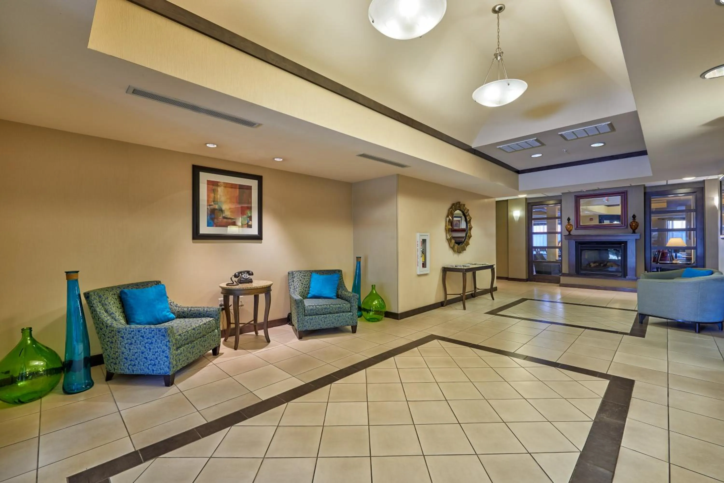 Lobby or reception in Holiday Inn Express & Suites El Paso Airport by IHG