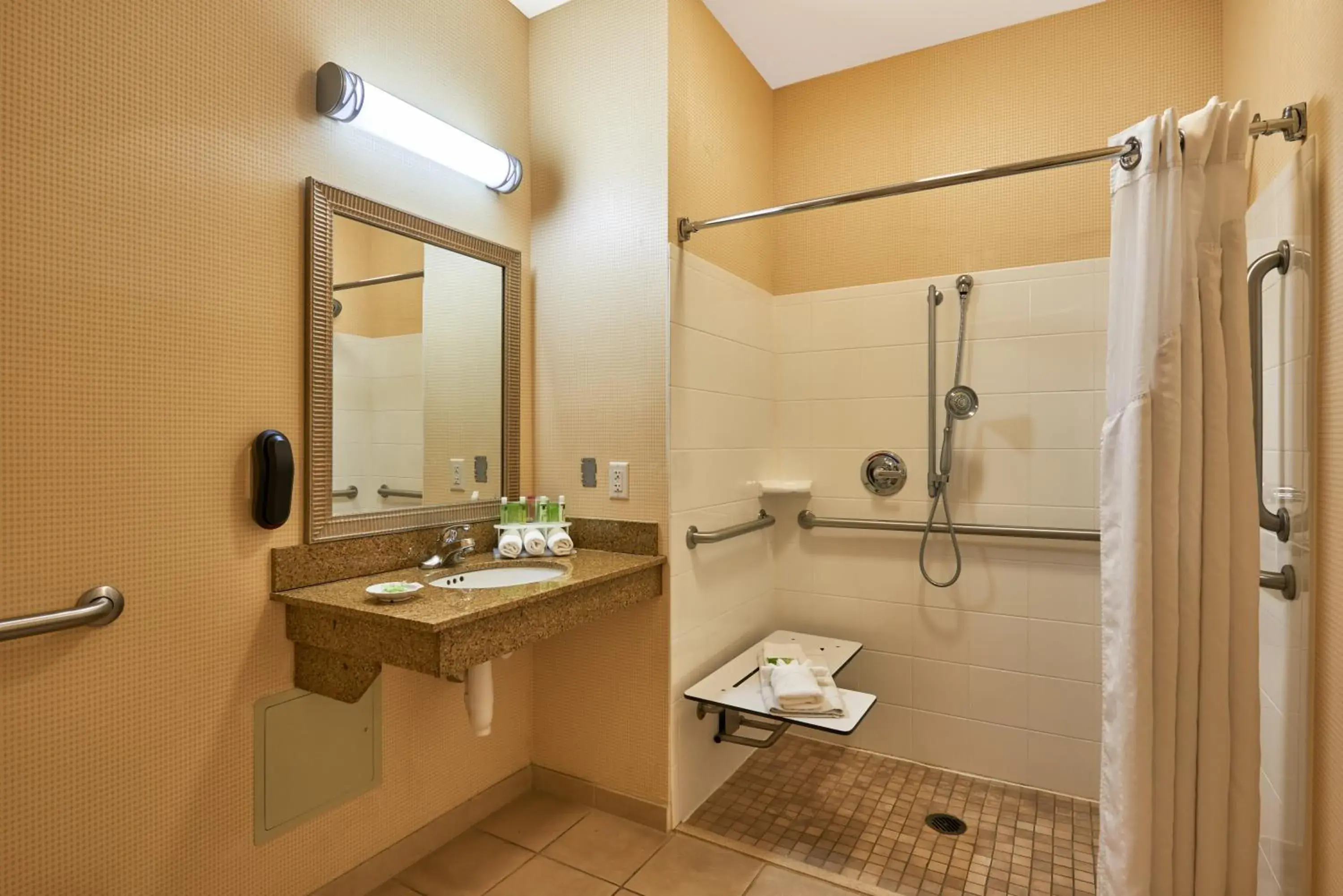 Queen Room with Two Queen Beds Hearing Accessible with Roll-In Shower - Non-Smoking in Holiday Inn Express & Suites El Paso Airport by IHG Queen Room with Two Queen Beds Hearing Accessible with Roll-In Shower - Non-Smoking in Holiday Inn Express & Suites El Paso Airport by IHG