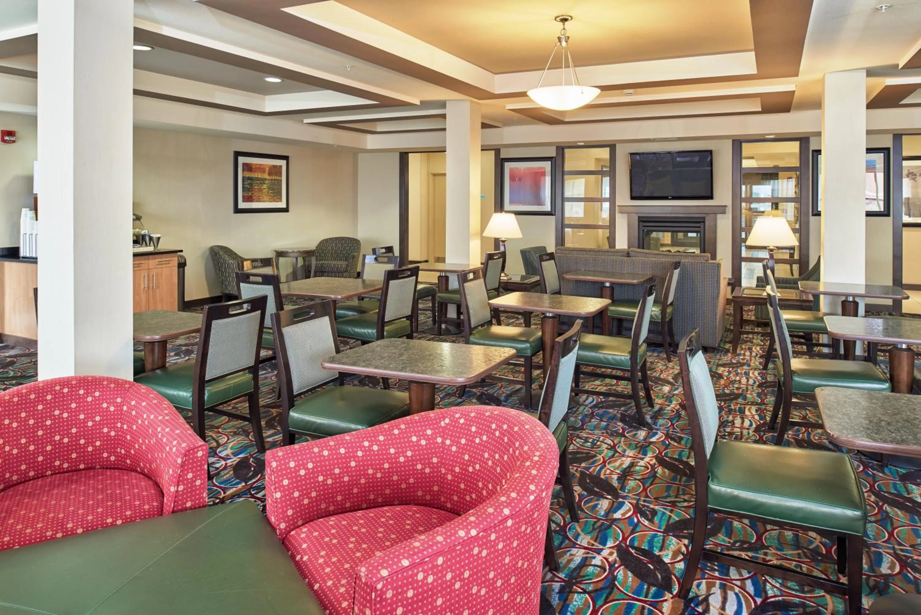 Breakfast in Holiday Inn Express & Suites El Paso Airport by IHG