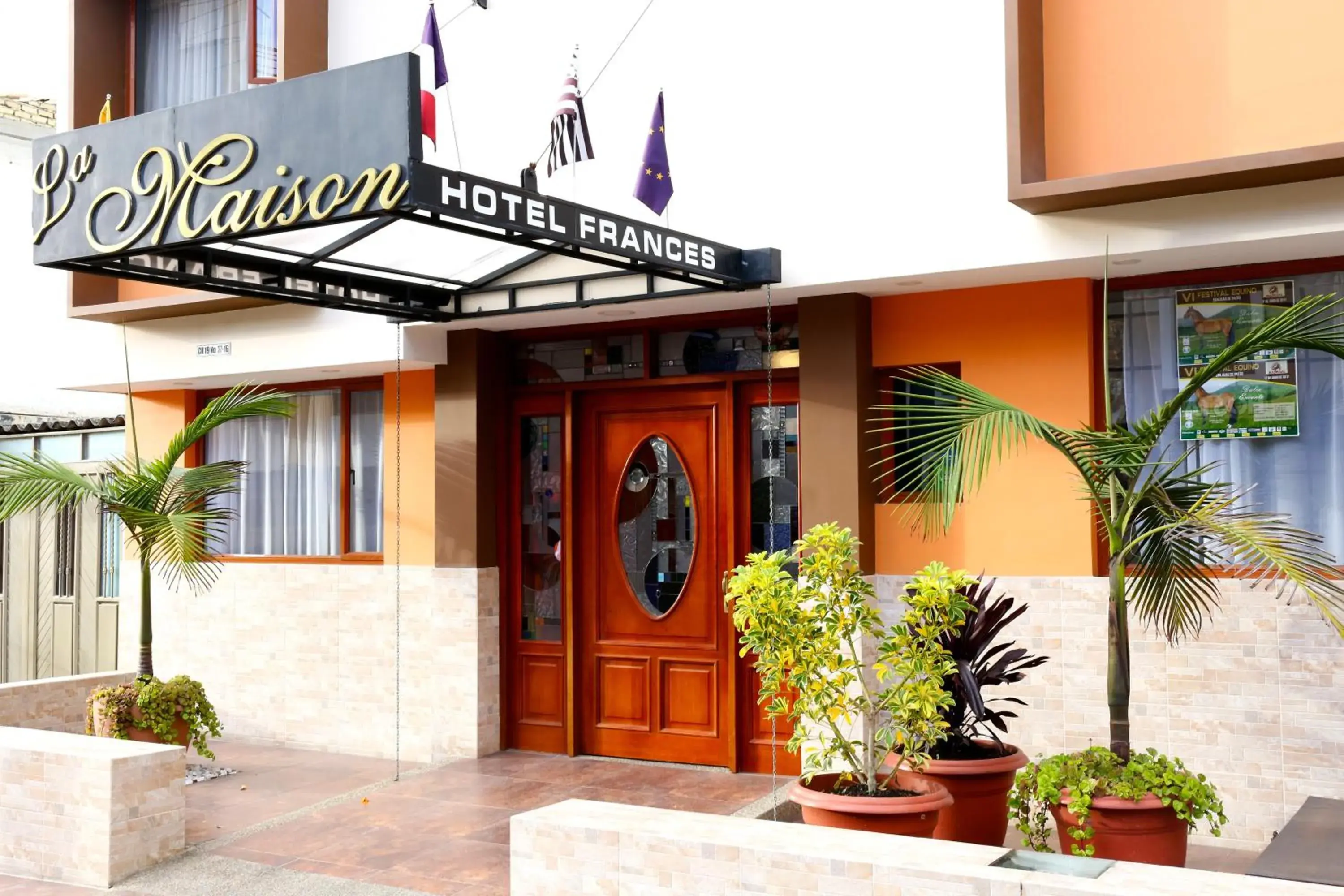 Facade/entrance in Hotel Francés La Maison Facade/entrance in Hotel Francés La Maison