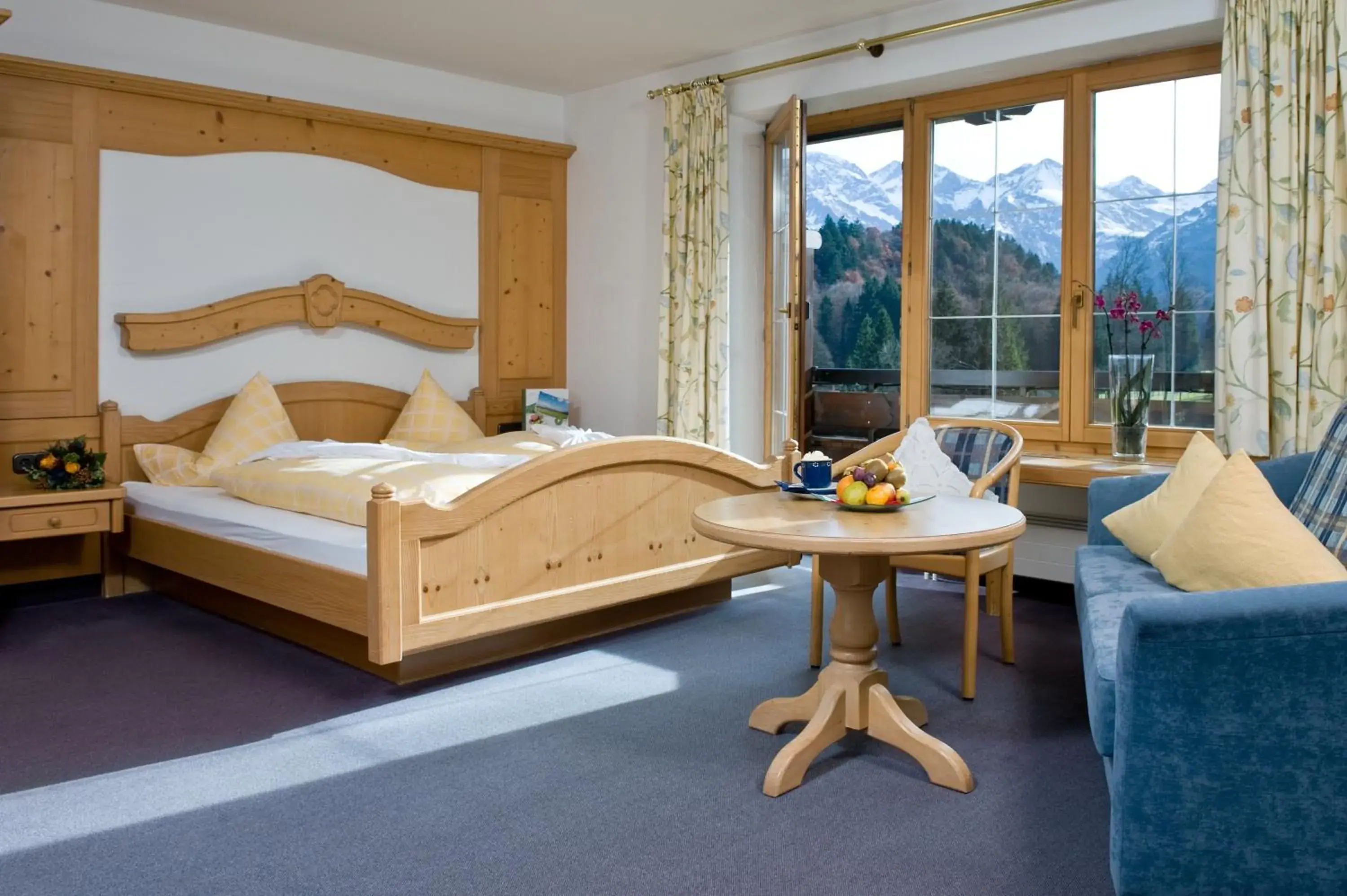 Comfort Double Room with Balcony in Alpengasthof Hotel Schwand Comfort Double Room with Balcony in Alpengasthof Hotel Schwand