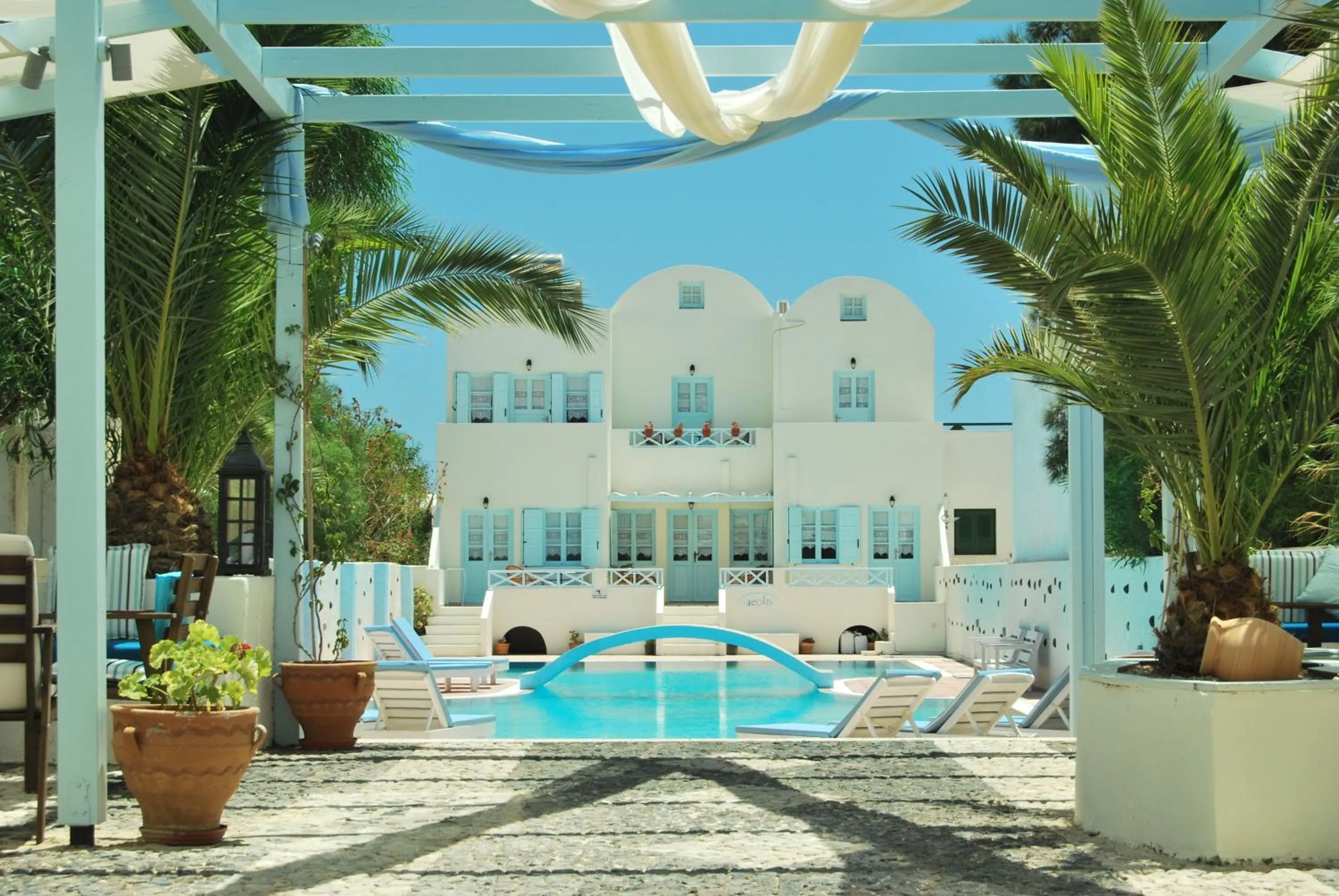 Aeolis Santorini