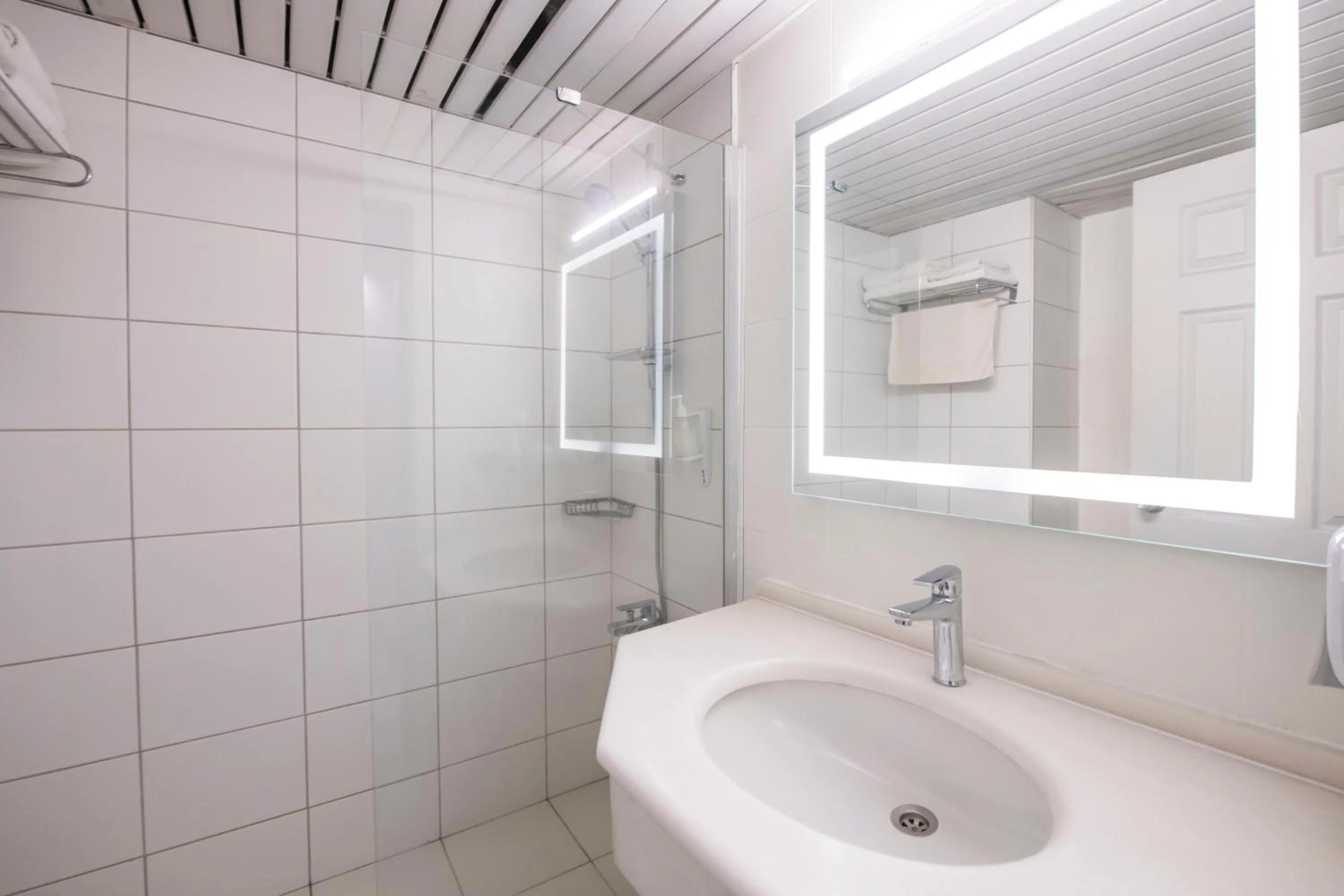 Bathroom in Golden Moon Hotel