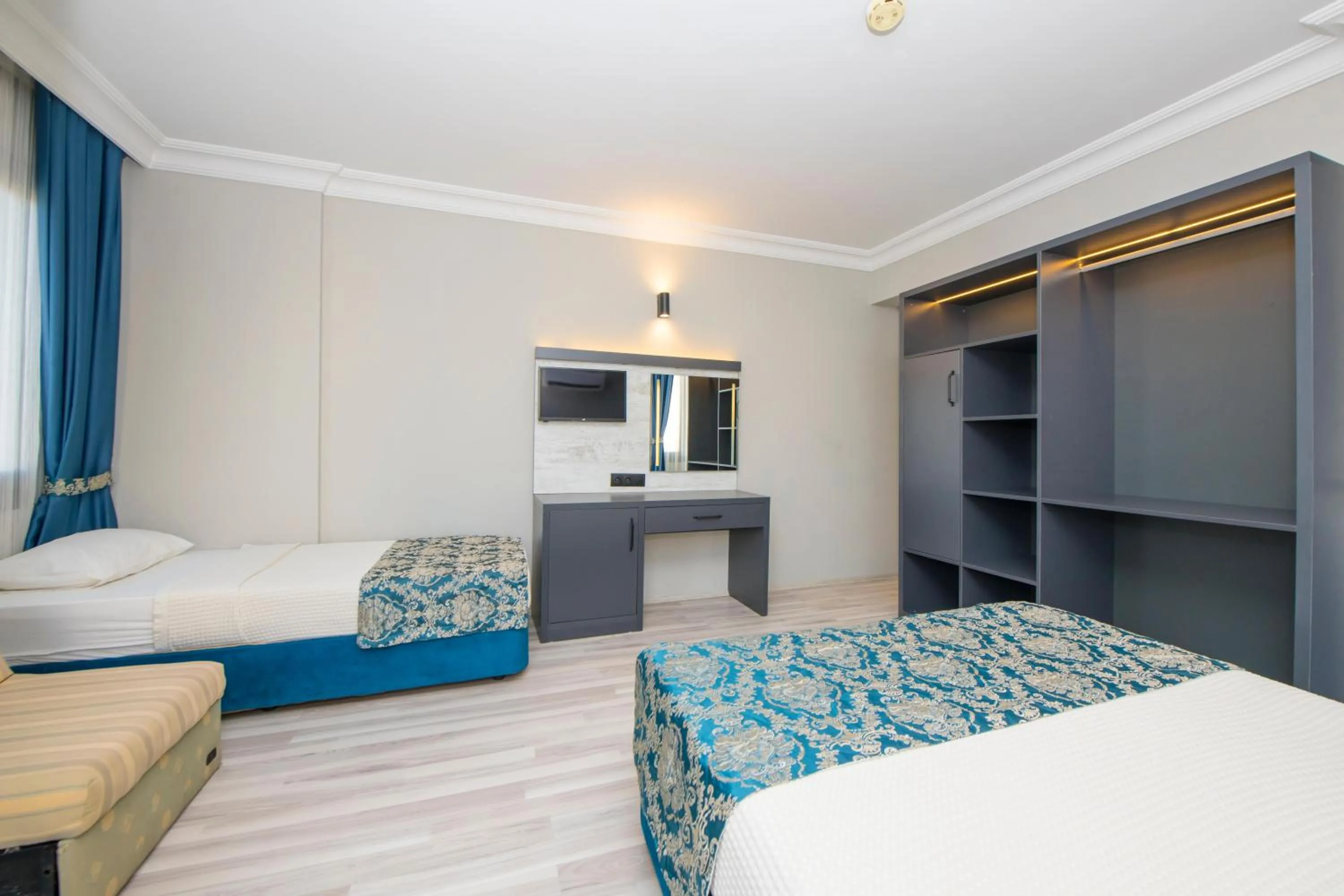 Photo of the whole room in Golden Moon Hotel