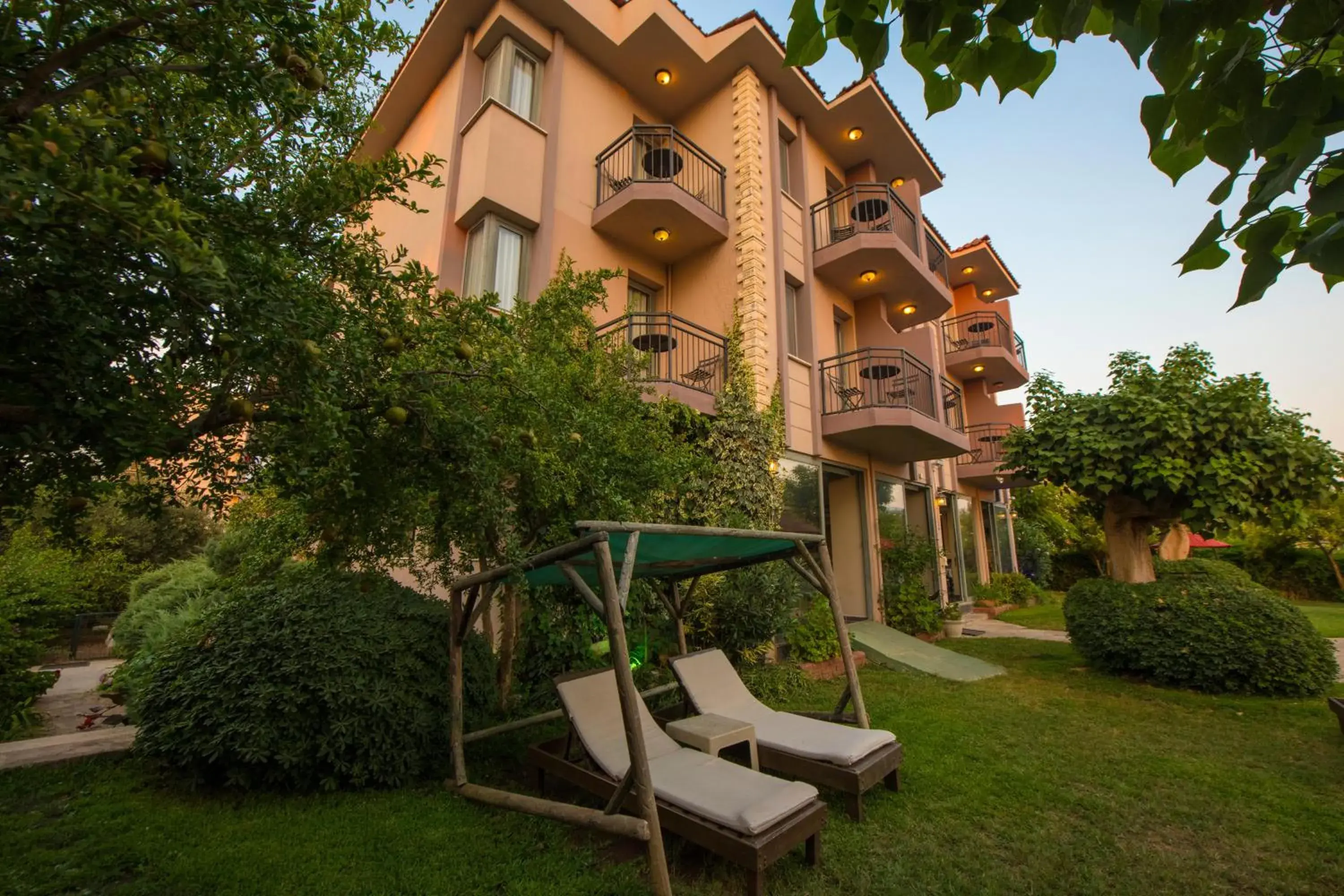 Property building in Golden Moon Hotel Property building in Golden Moon Hotel