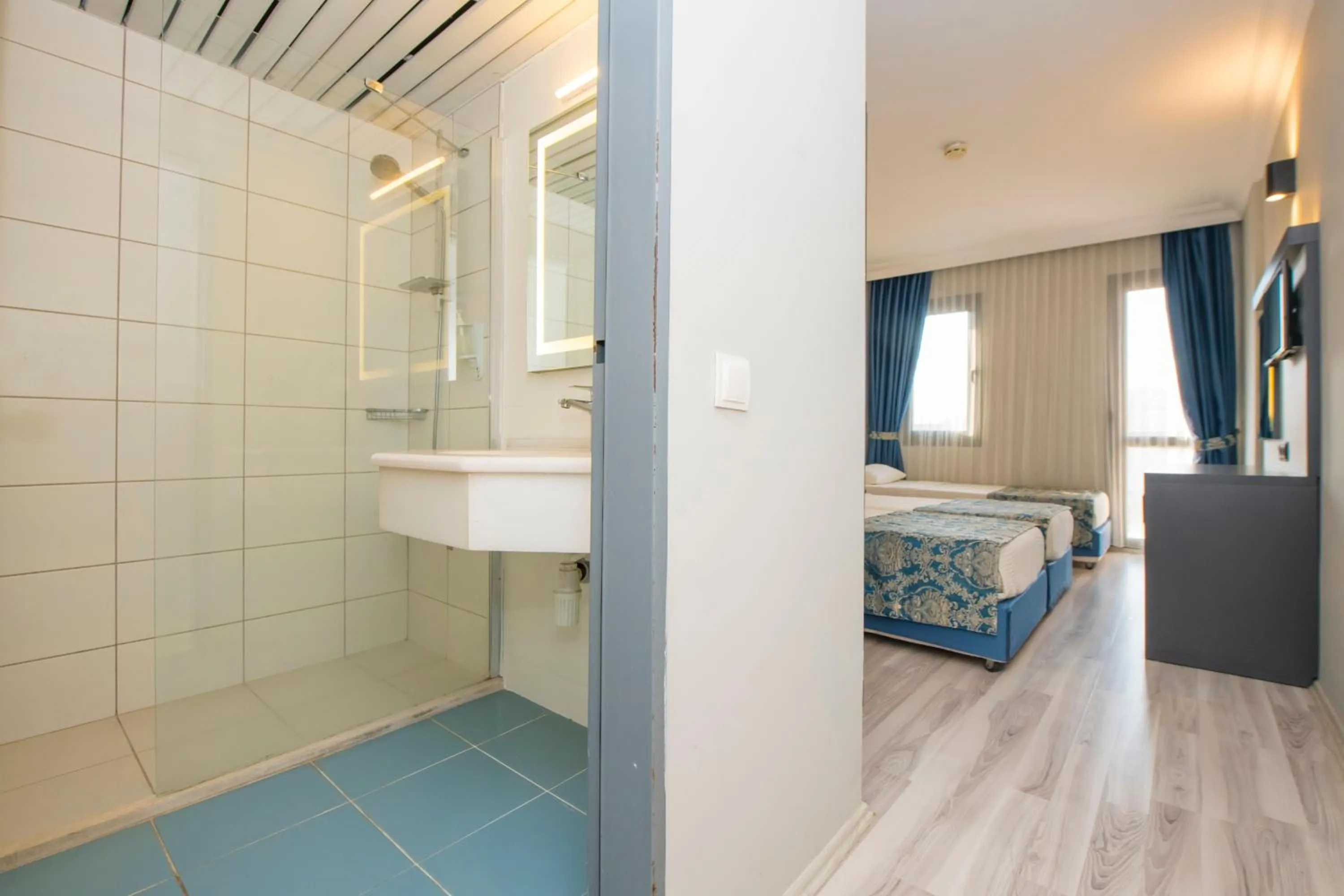 Bathroom in Golden Moon Hotel