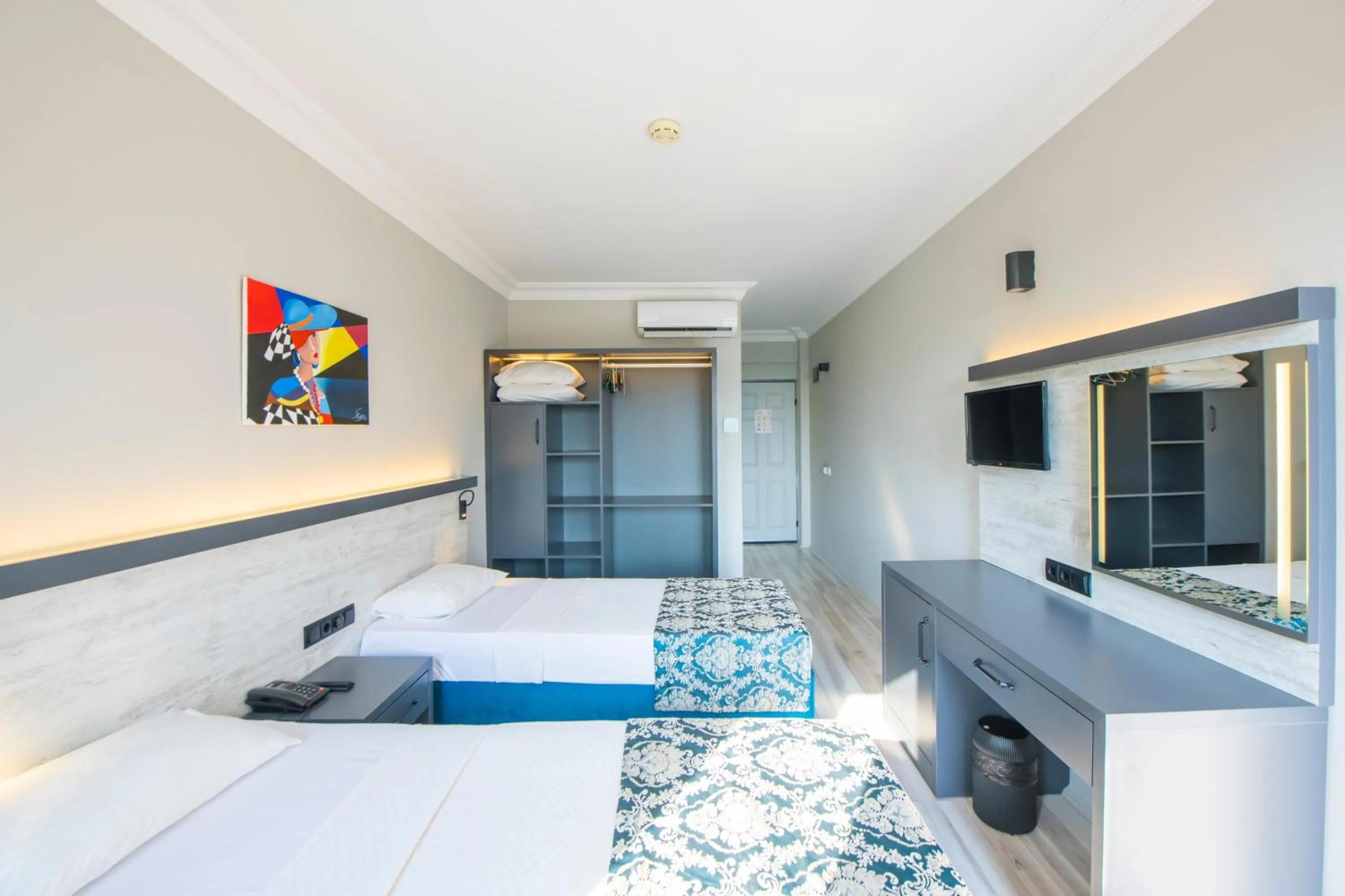 Photo of the whole room in Golden Moon Hotel