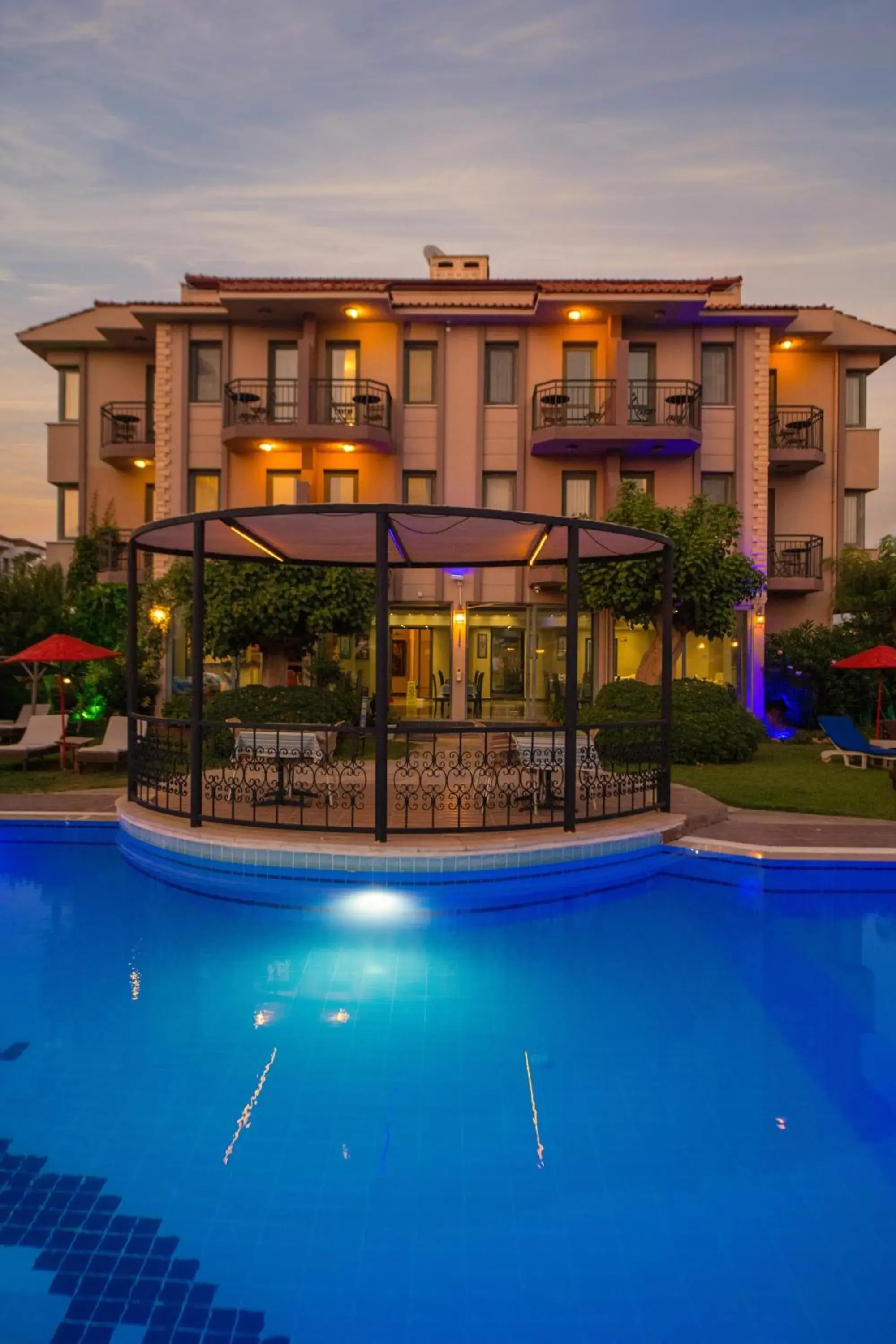 Property building in Golden Moon Hotel Property building in Golden Moon Hotel