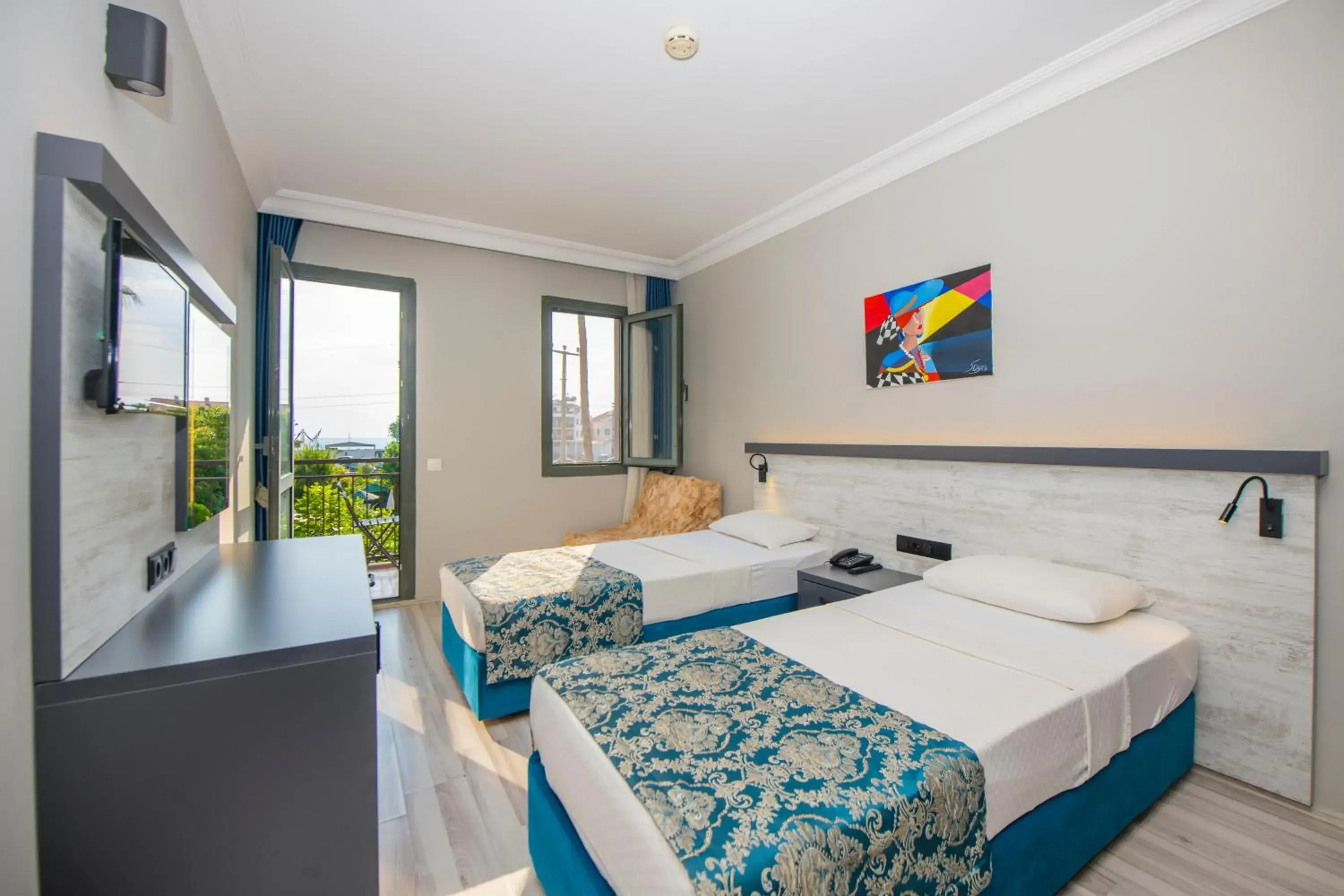 Photo of the whole room, Bed in Golden Moon Hotel Photo of the whole room, Bed in Golden Moon Hotel