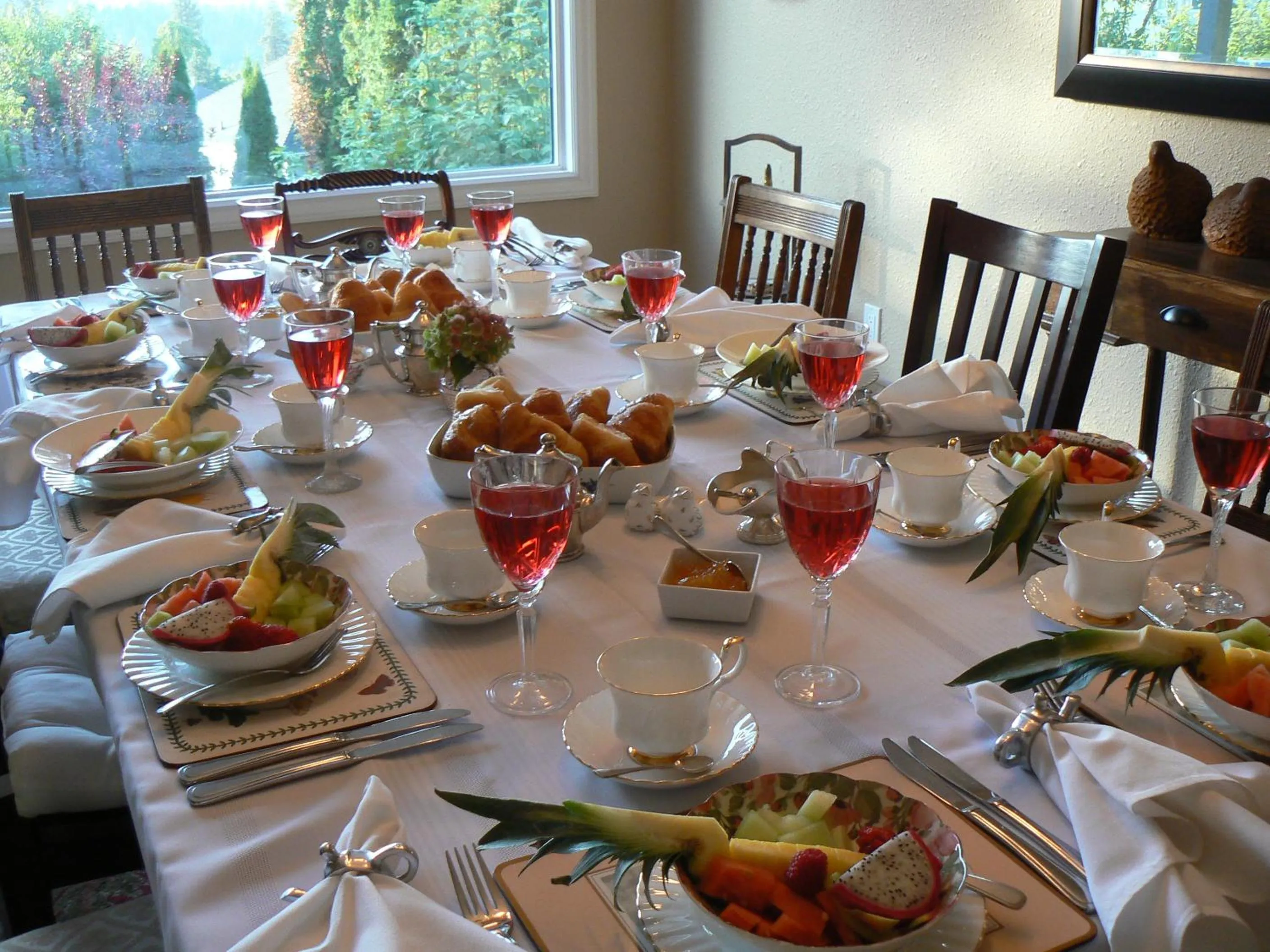 Dining area in A Touch of English B&B