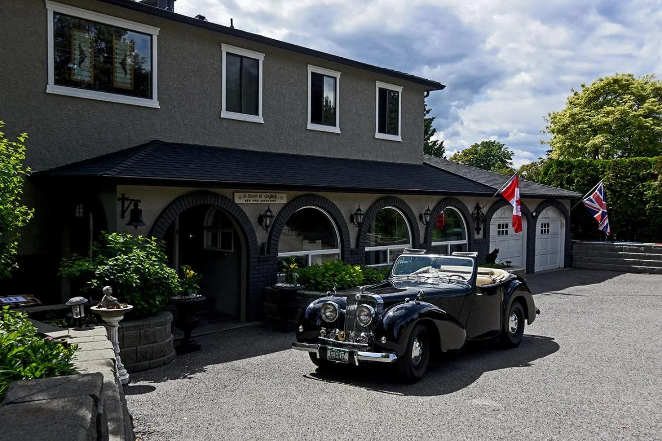 Facade/entrance in A Touch of English B&B