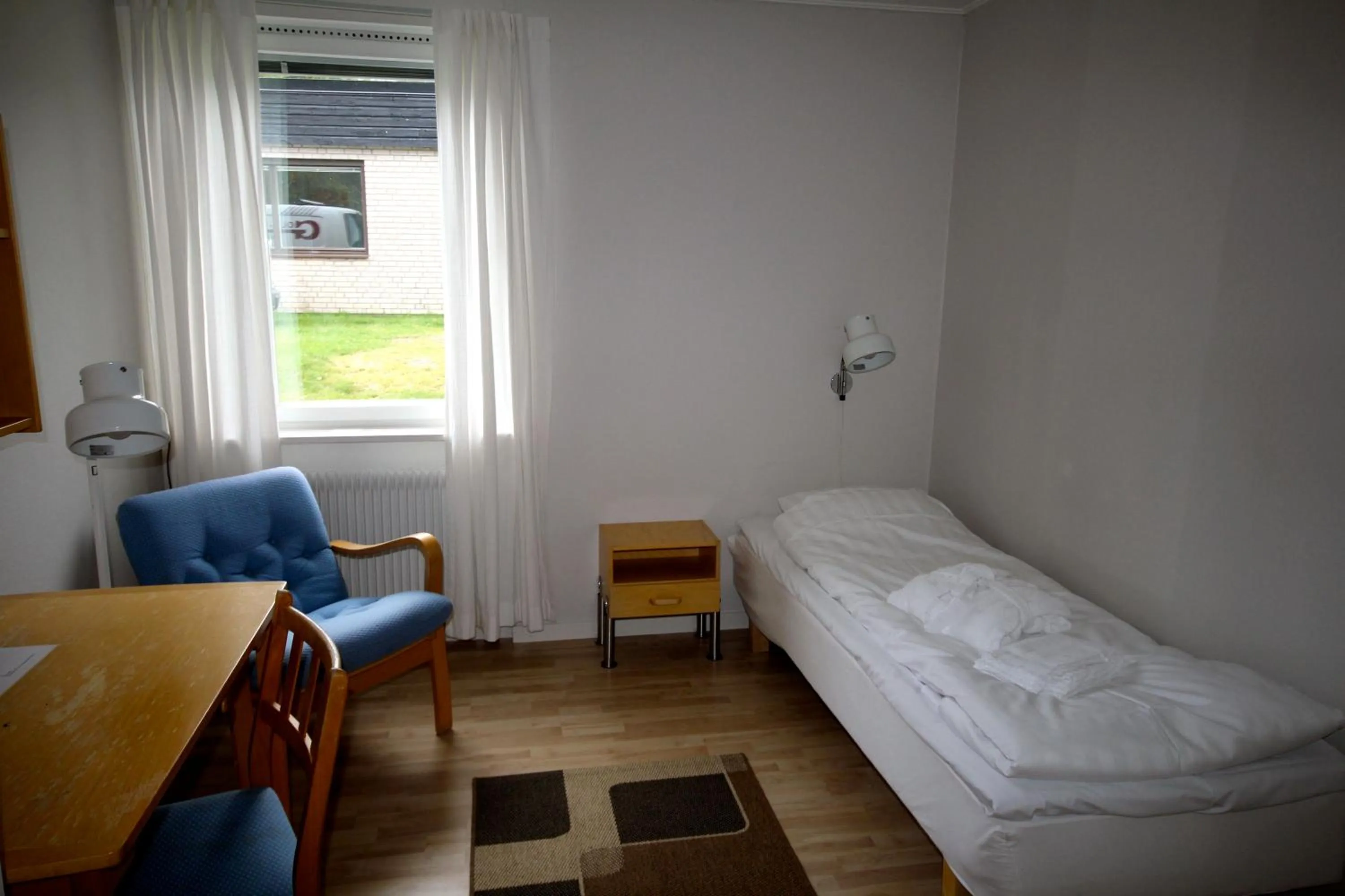 Photo of the whole room, Bed in Nordiska Folkhögskolan Bed and Breakfast