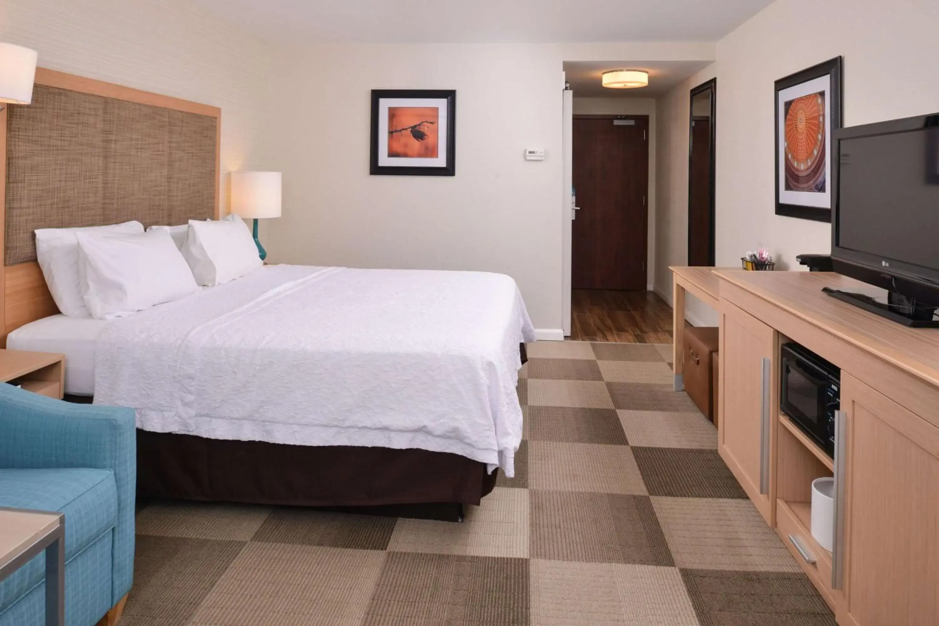 Bed in Hampton Inn Tulsa Sand Springs Bed in Hampton Inn Tulsa Sand Springs