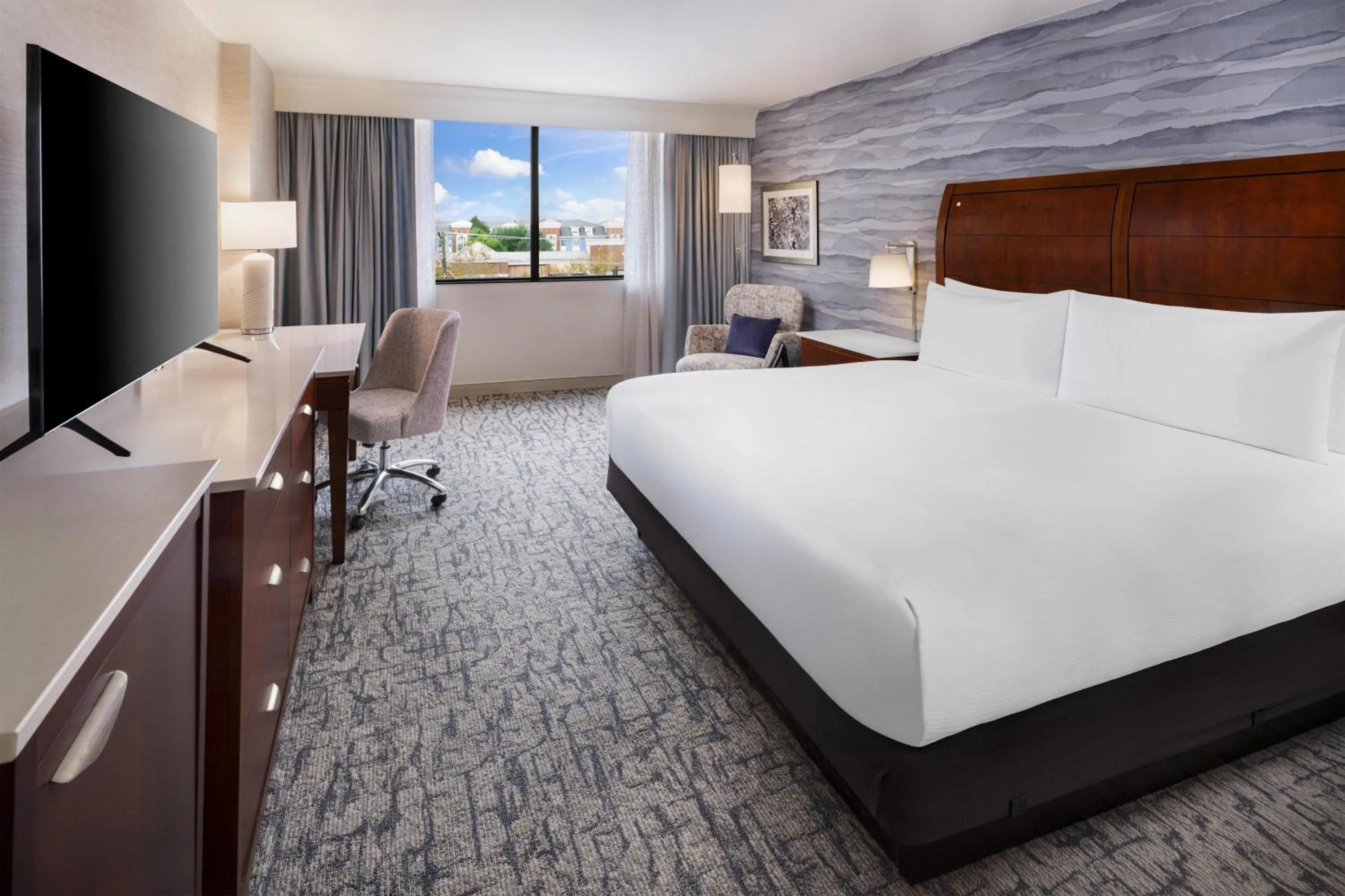 Bed in Hilton Washington DC/Rockville Hotel & Executive Meeting Center