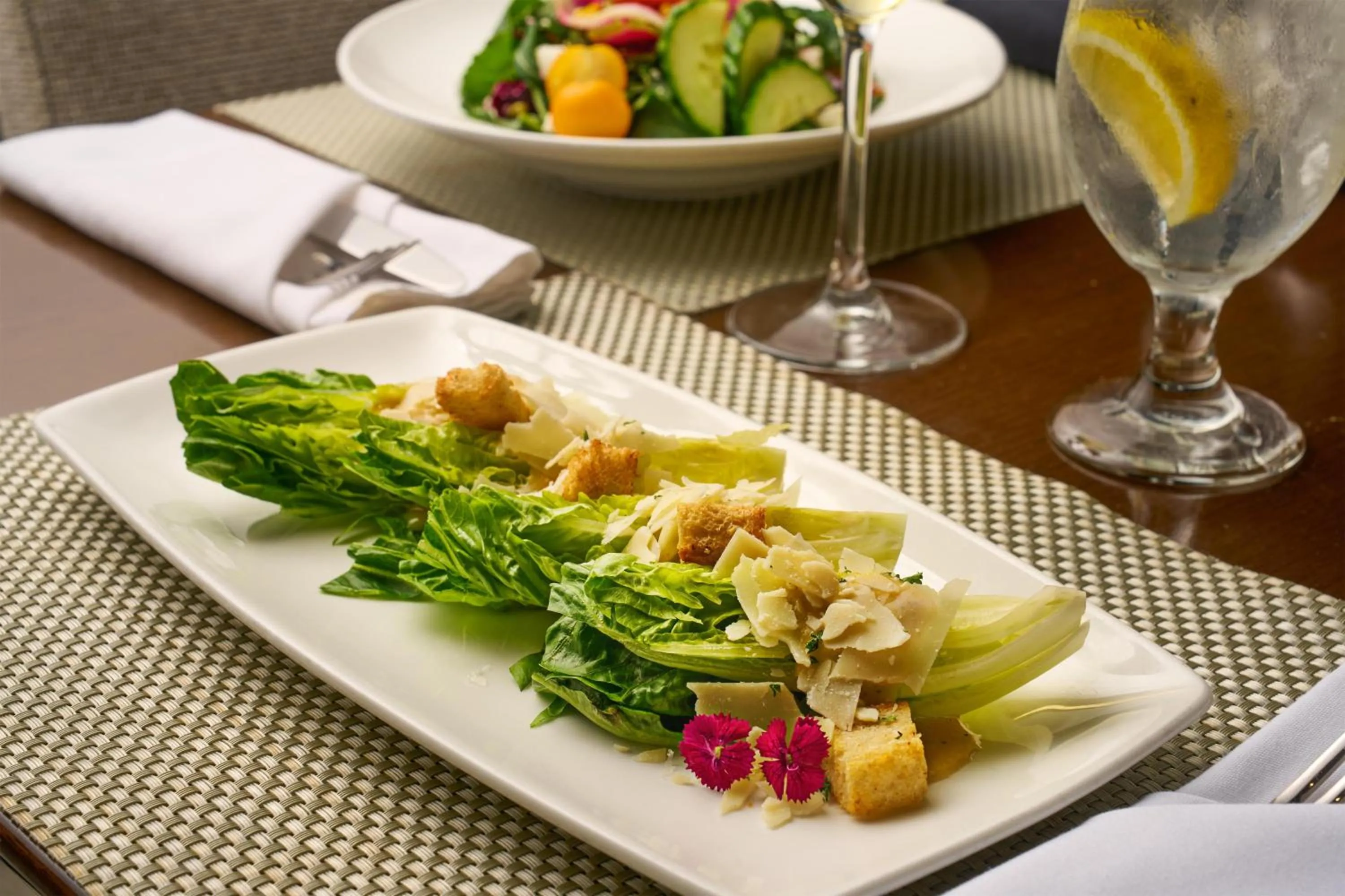 Dining area in Hilton Washington DC/Rockville Hotel & Executive Meeting Center