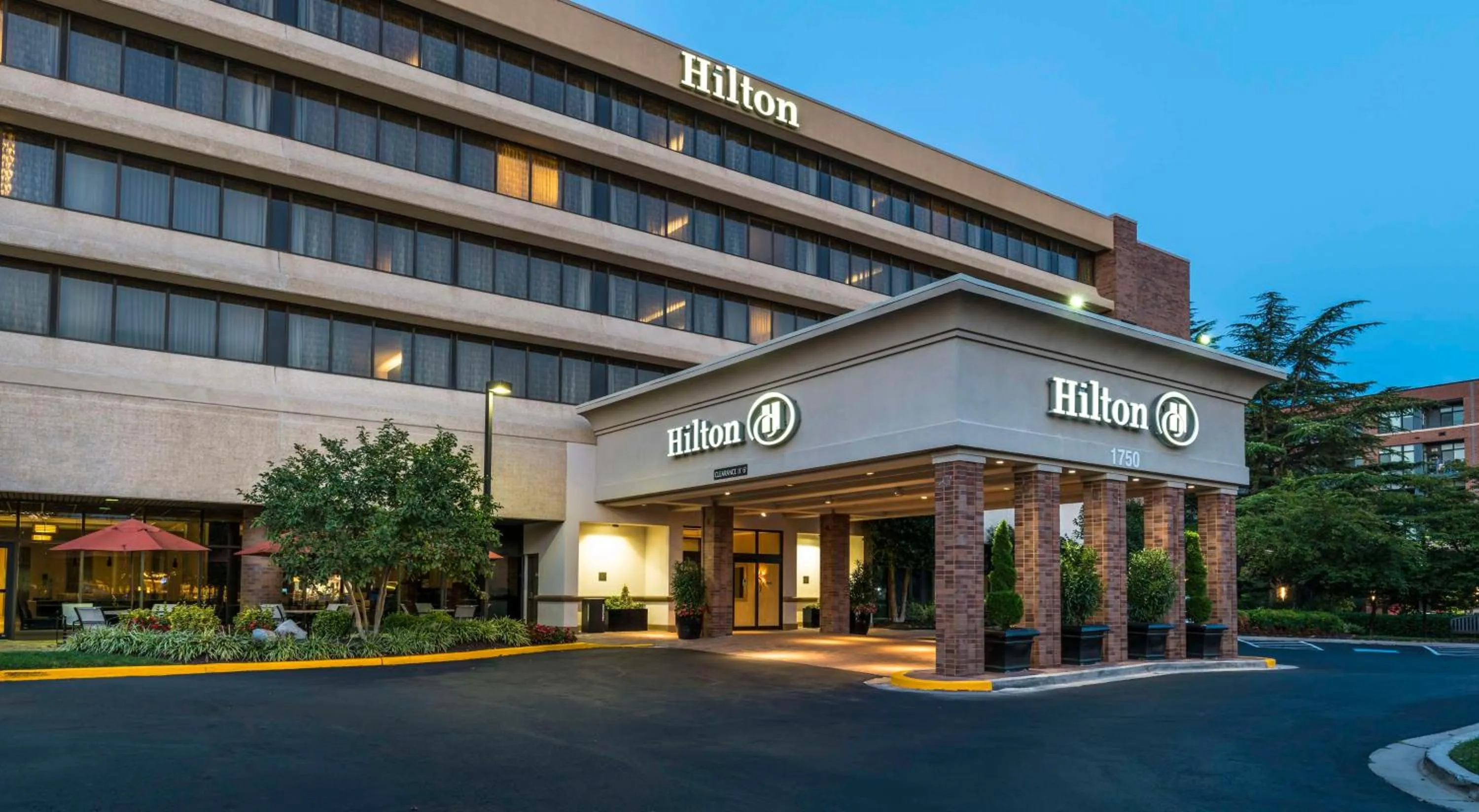 Property building in Hilton Washington DC/Rockville Hotel & Executive Meeting Center