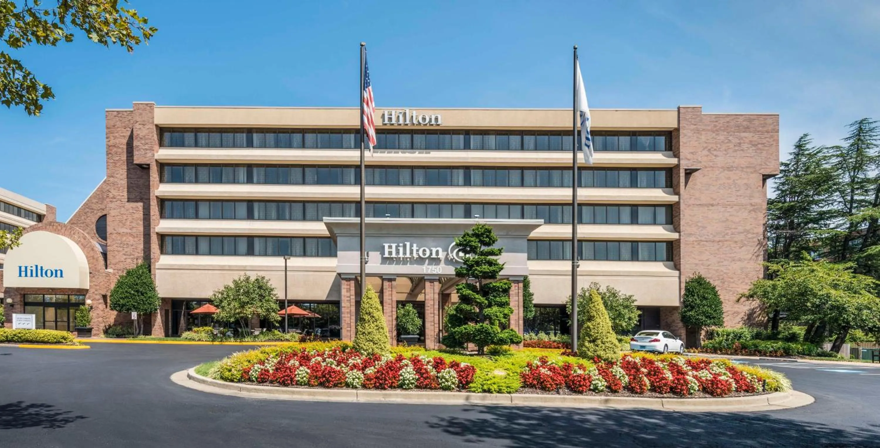 Property building in Hilton Washington DC/Rockville Hotel & Executive Meeting Center