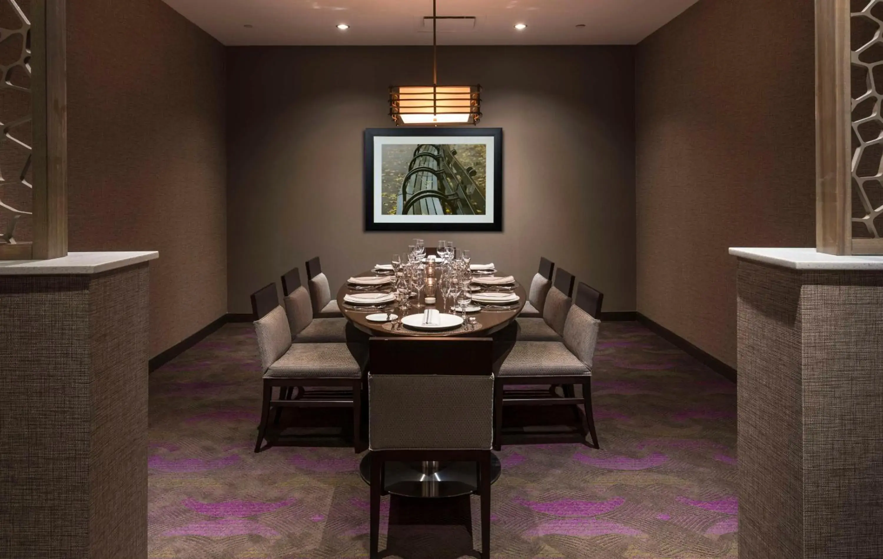 Restaurant/places to eat in Hilton Washington DC/Rockville Hotel & Executive Meeting Center Restaurant/places to eat in Hilton Washington DC/Rockville Hotel & Executive Meeting Center