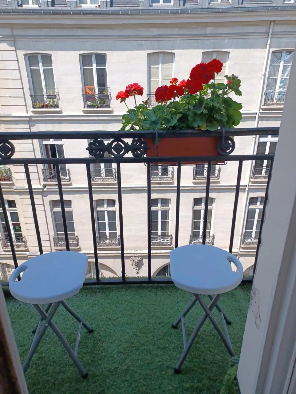 Balcony/Terrace in Hôtel de Bordeaux
