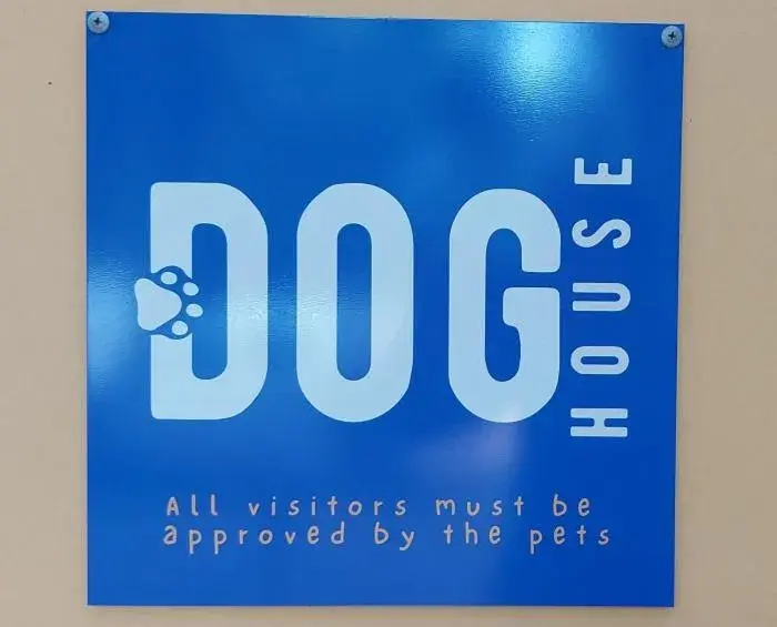 Pet Friendly Bungalow with Patio in Litchfield Tourist Park Pet Friendly Bungalow with Patio in Litchfield Tourist Park