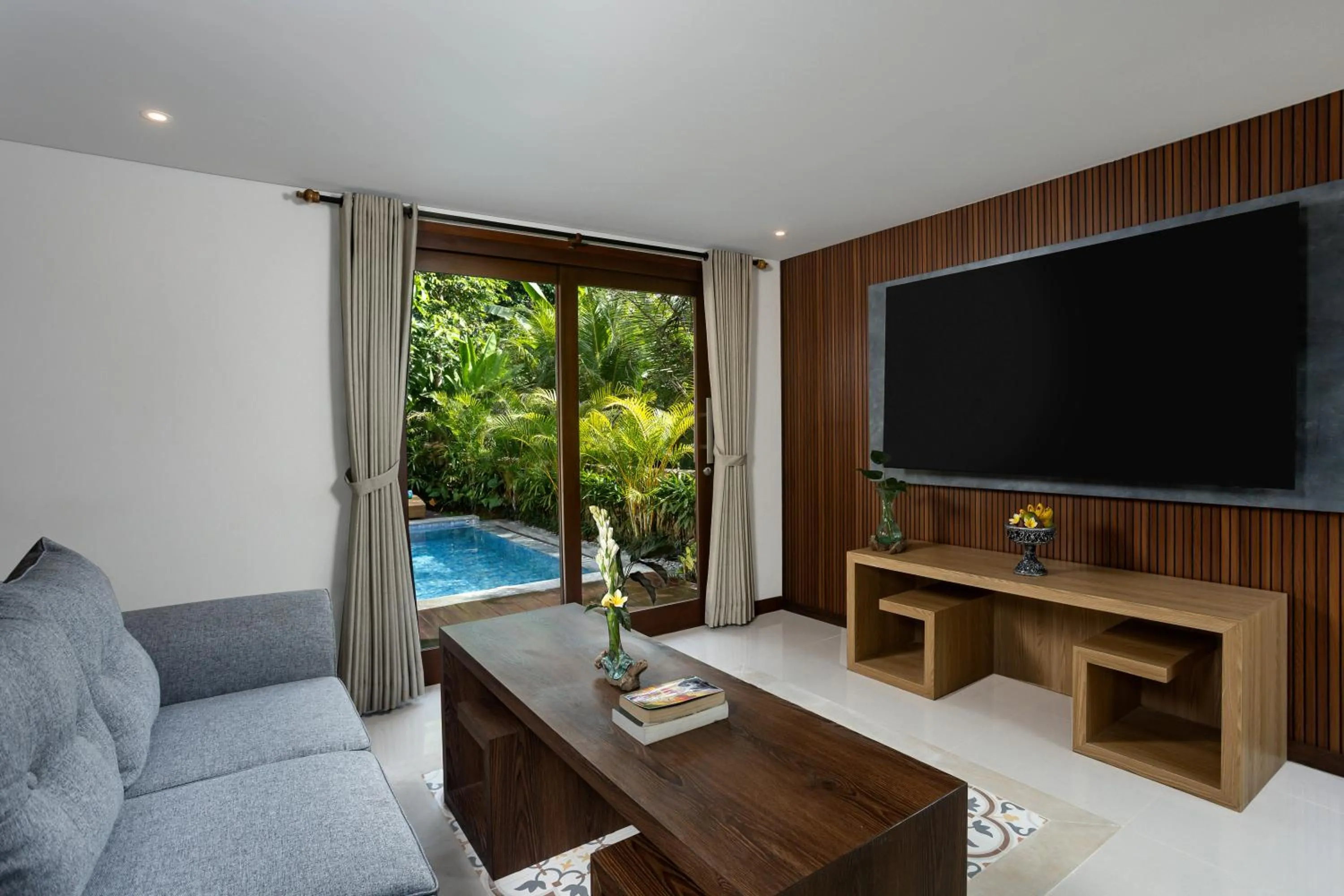 Living room in Candy Villa by GenuineHost