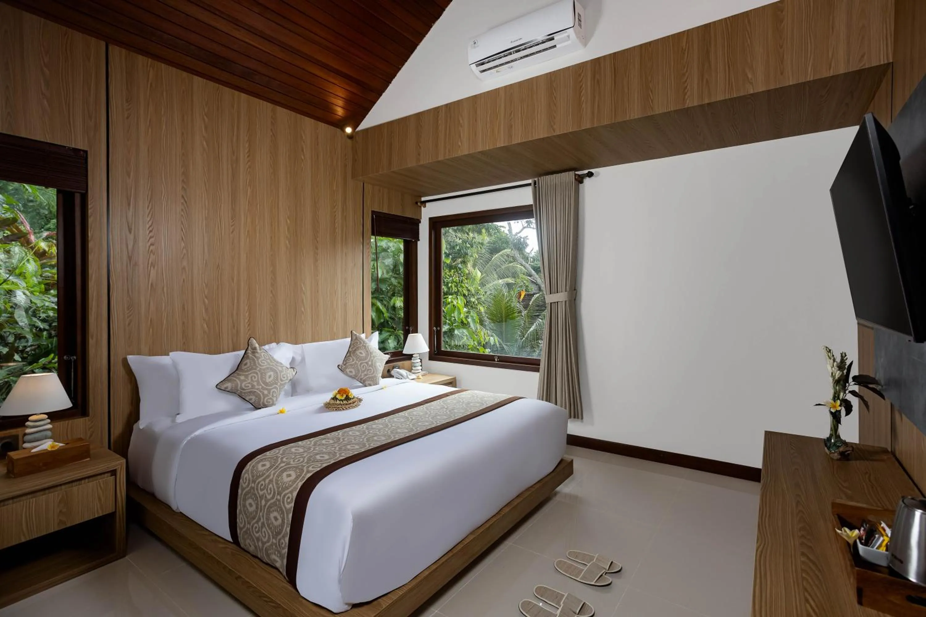 Bedroom, Bed in Candy Villa by GenuineHost