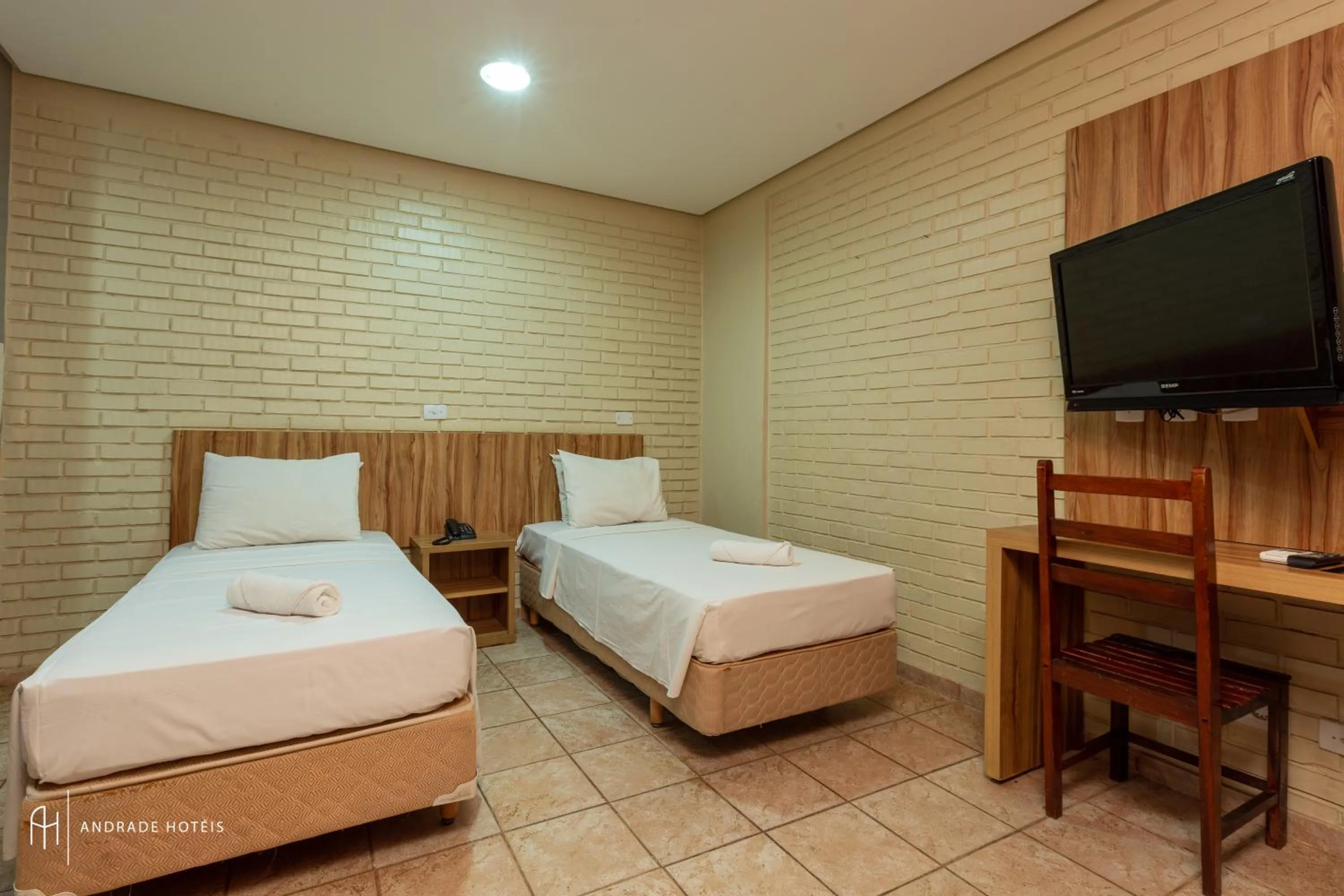 Bedroom, Bed in Rede Andrade Goiania Centro