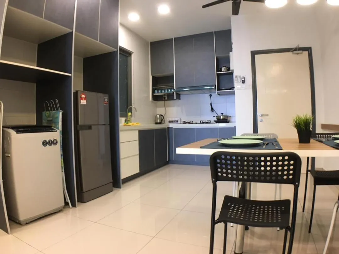 Damen Subang by Widebed