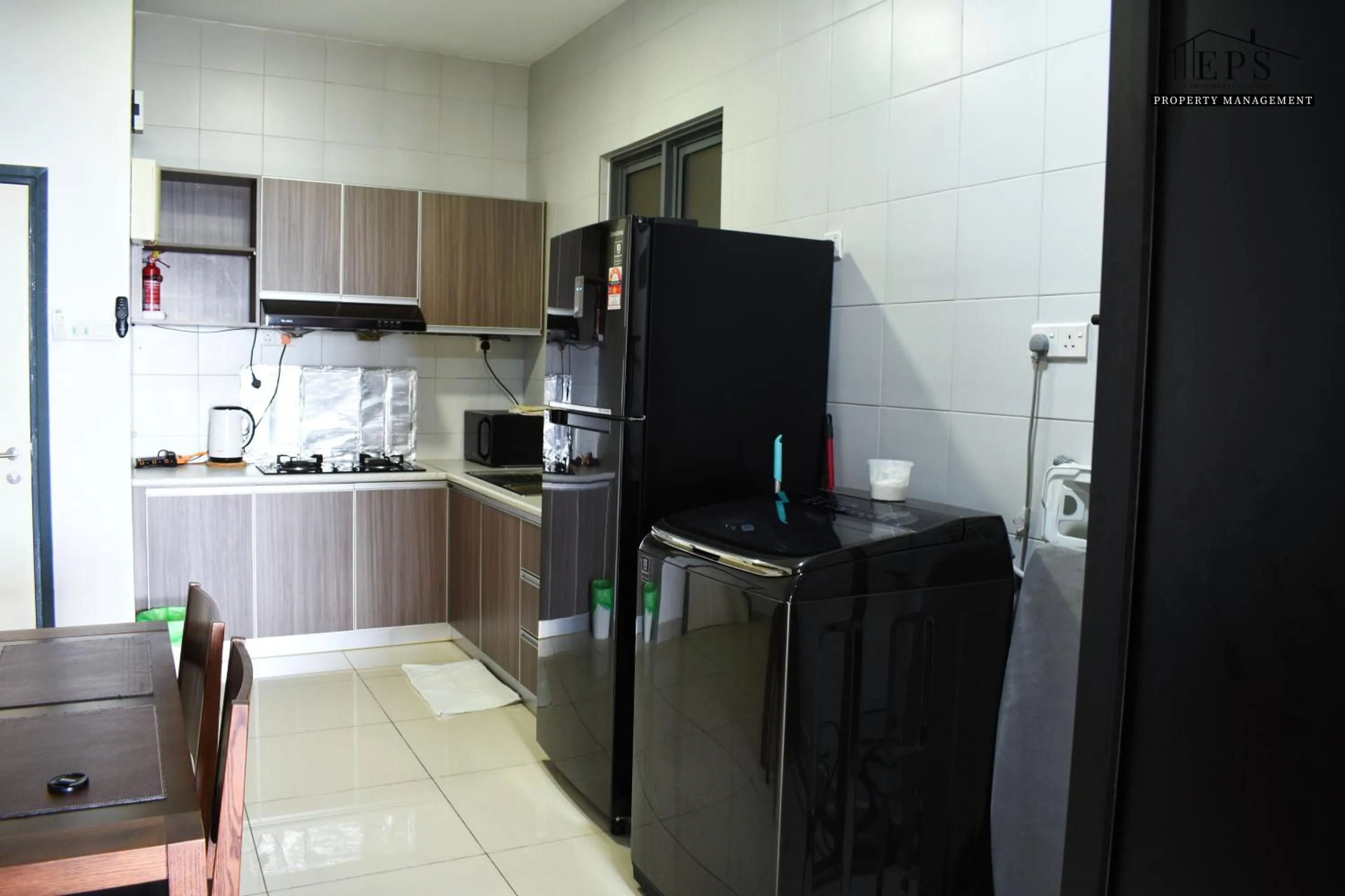 Damen Subang by Widebed