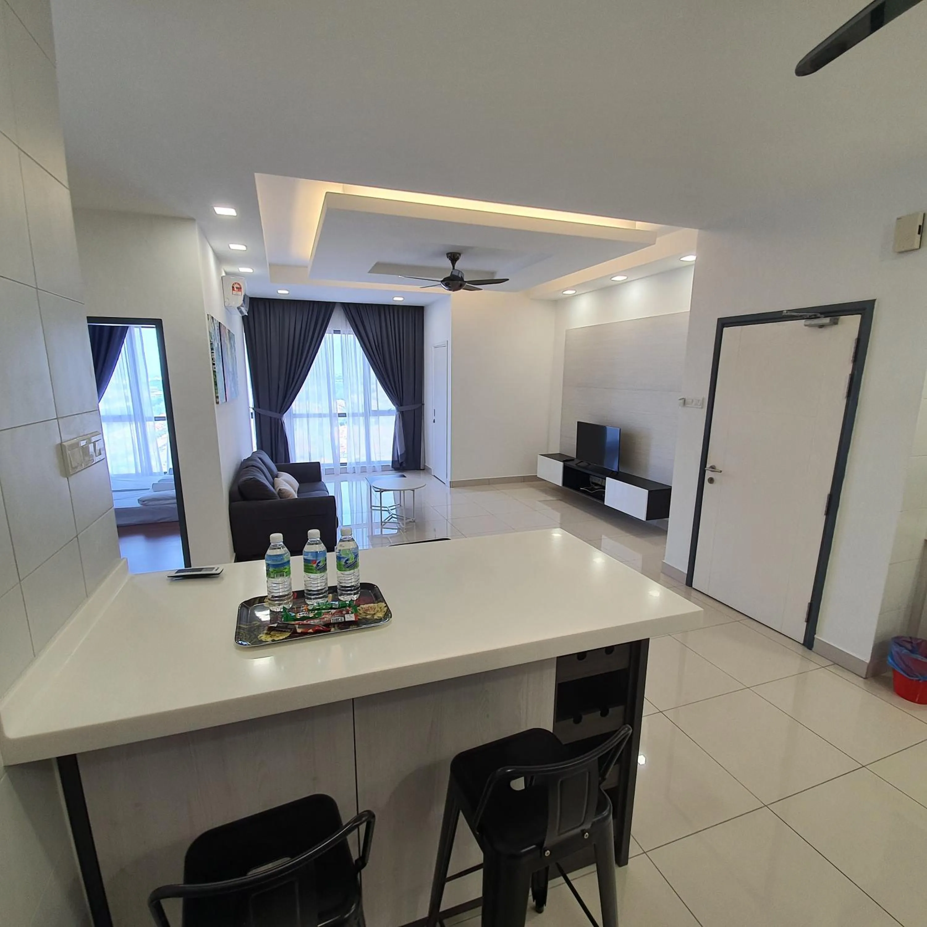 Damen Subang by Widebed