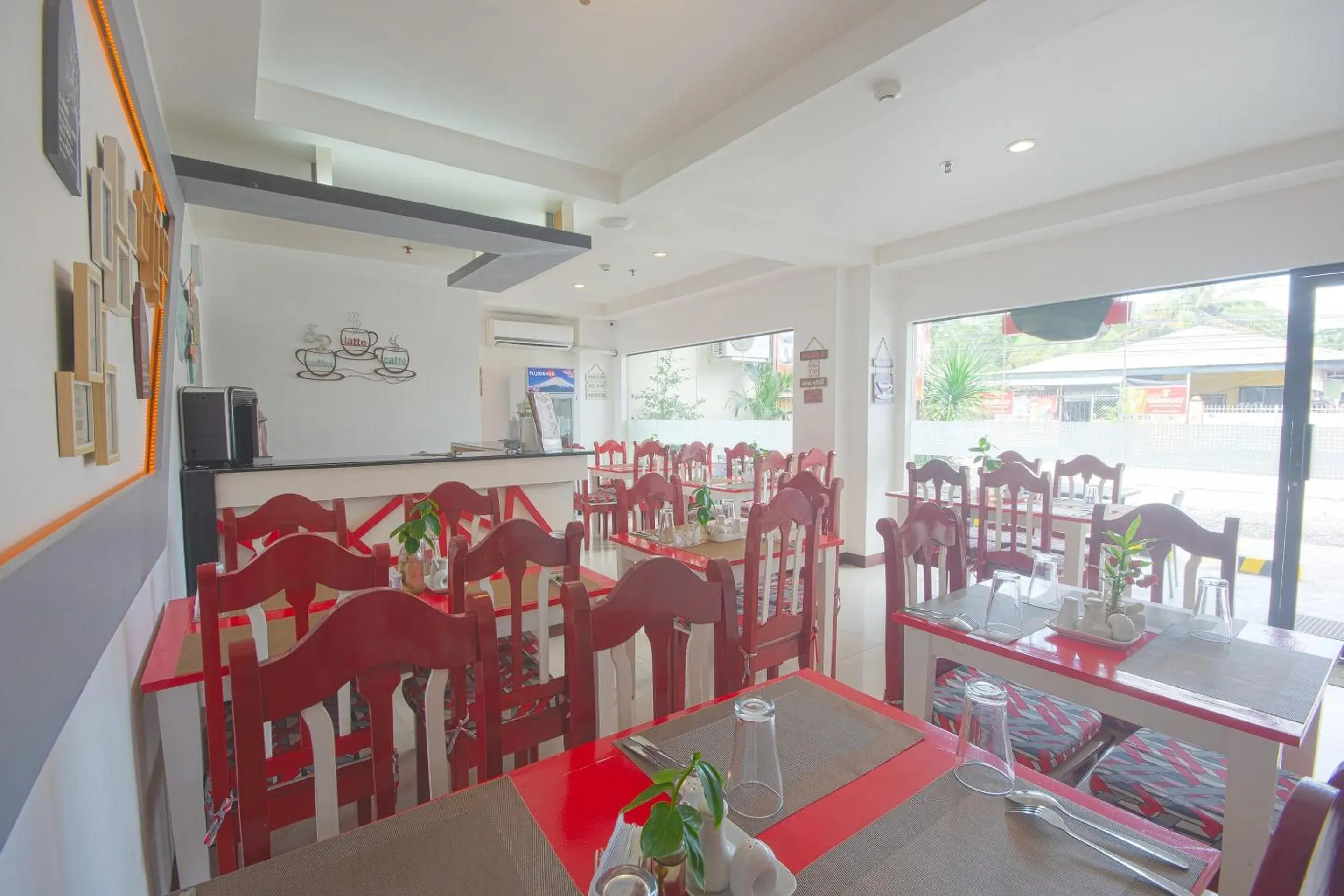Restaurant/places to eat in OYO 567 Blue Horizon Hostel Restaurant/places to eat in OYO 567 Blue Horizon Hostel