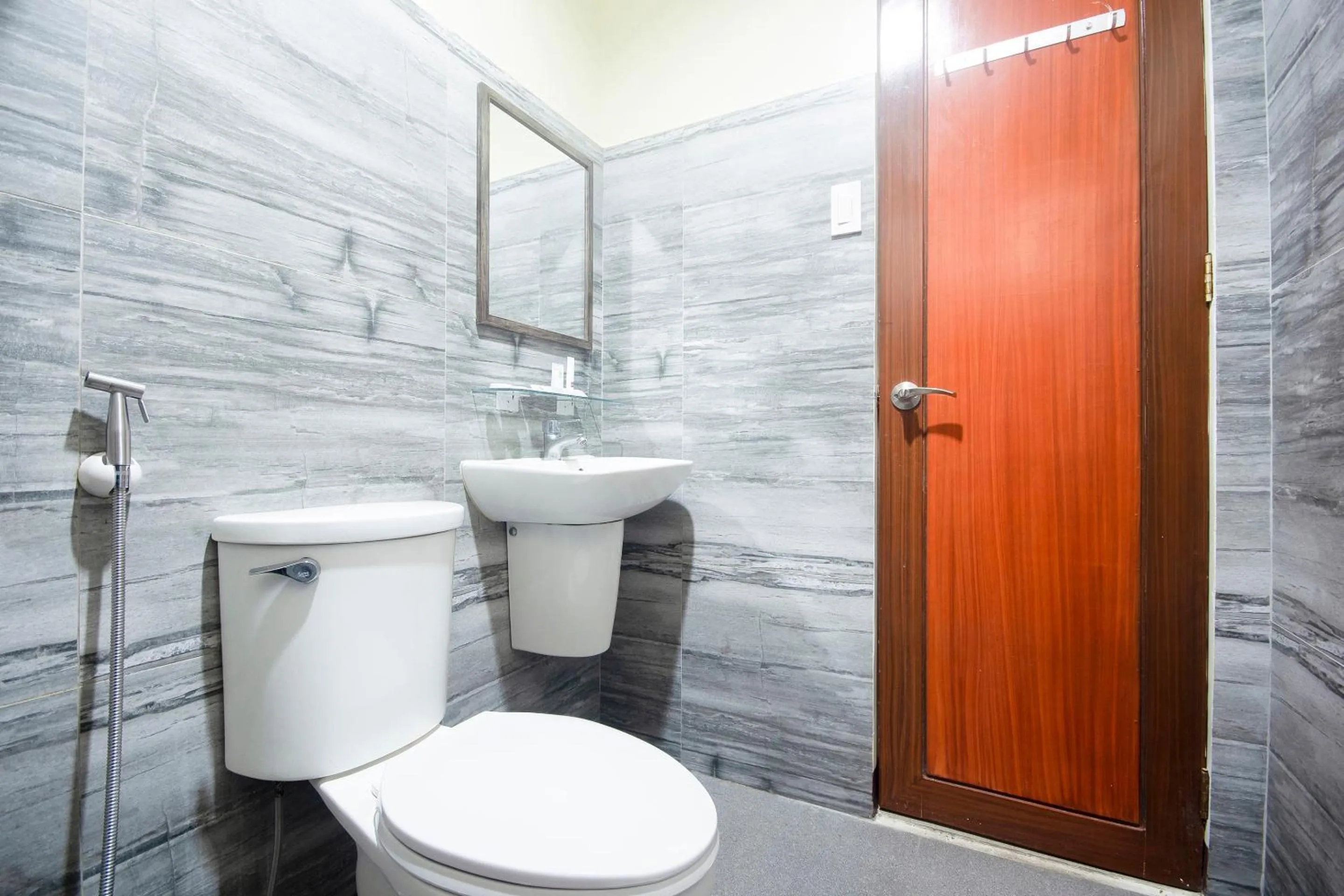 Bathroom in OYO 567 Blue Horizon Hostel