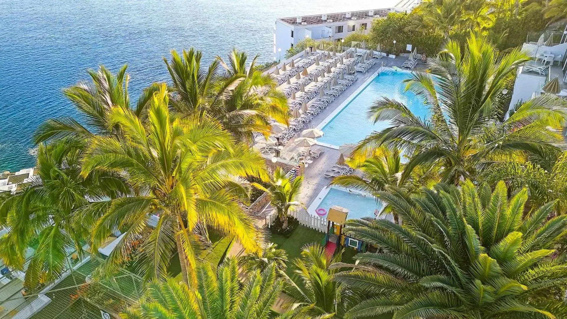 Property building in Servatur Altamar Property building in Servatur Altamar