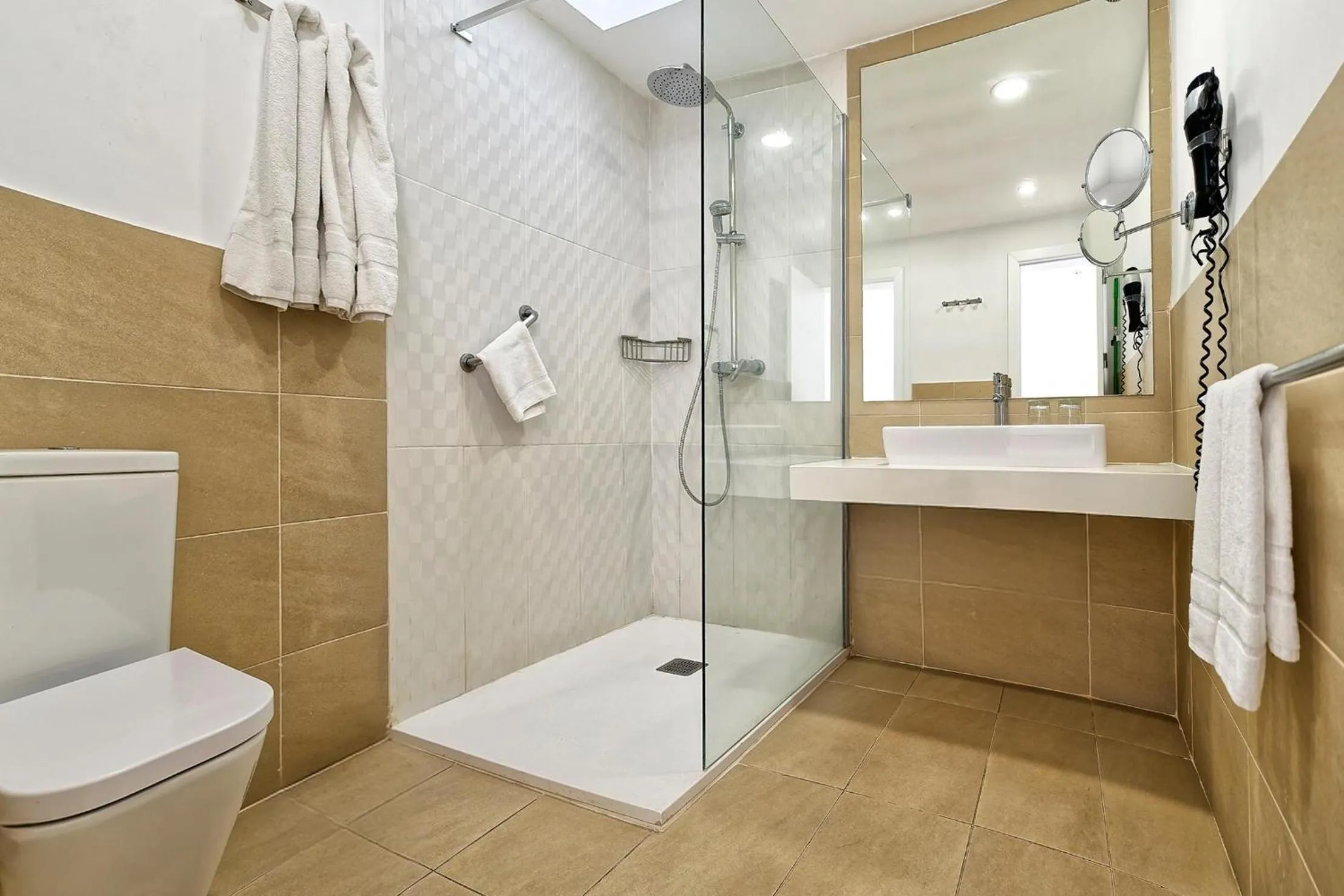 Bathroom in Servatur Altamar