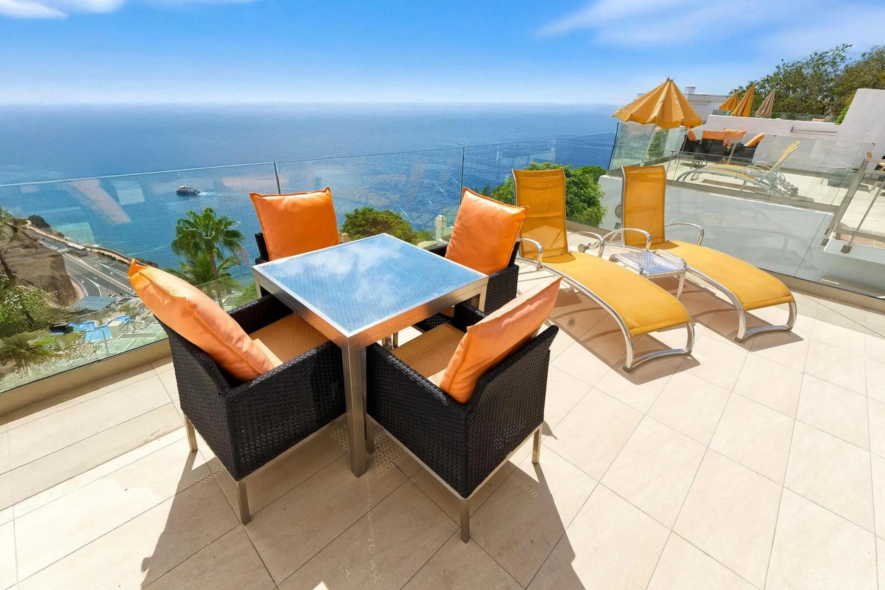 Photo of the whole room in Servatur Altamar