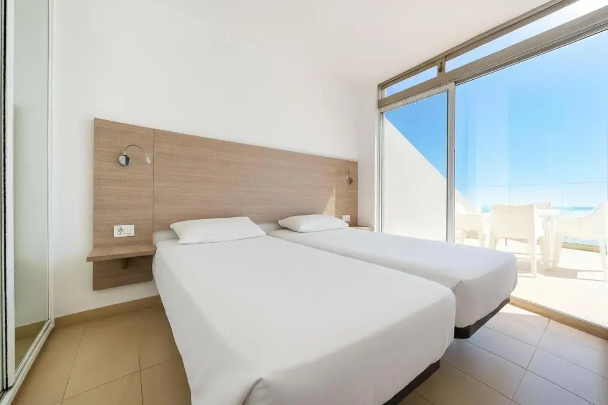 Photo of the whole room, Bed in Servatur Altamar Photo of the whole room, Bed in Servatur Altamar