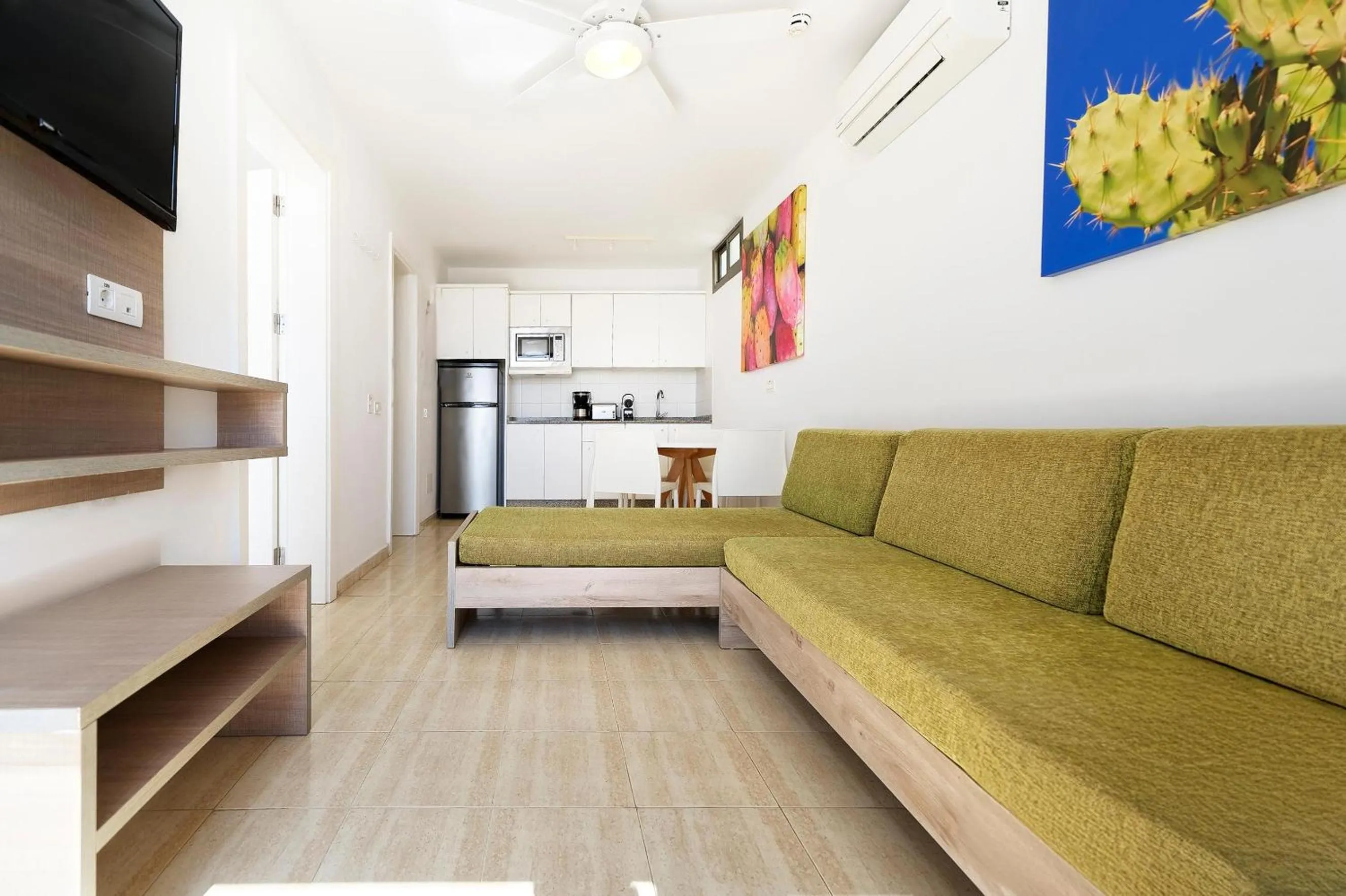 Photo of the whole room in Servatur Altamar