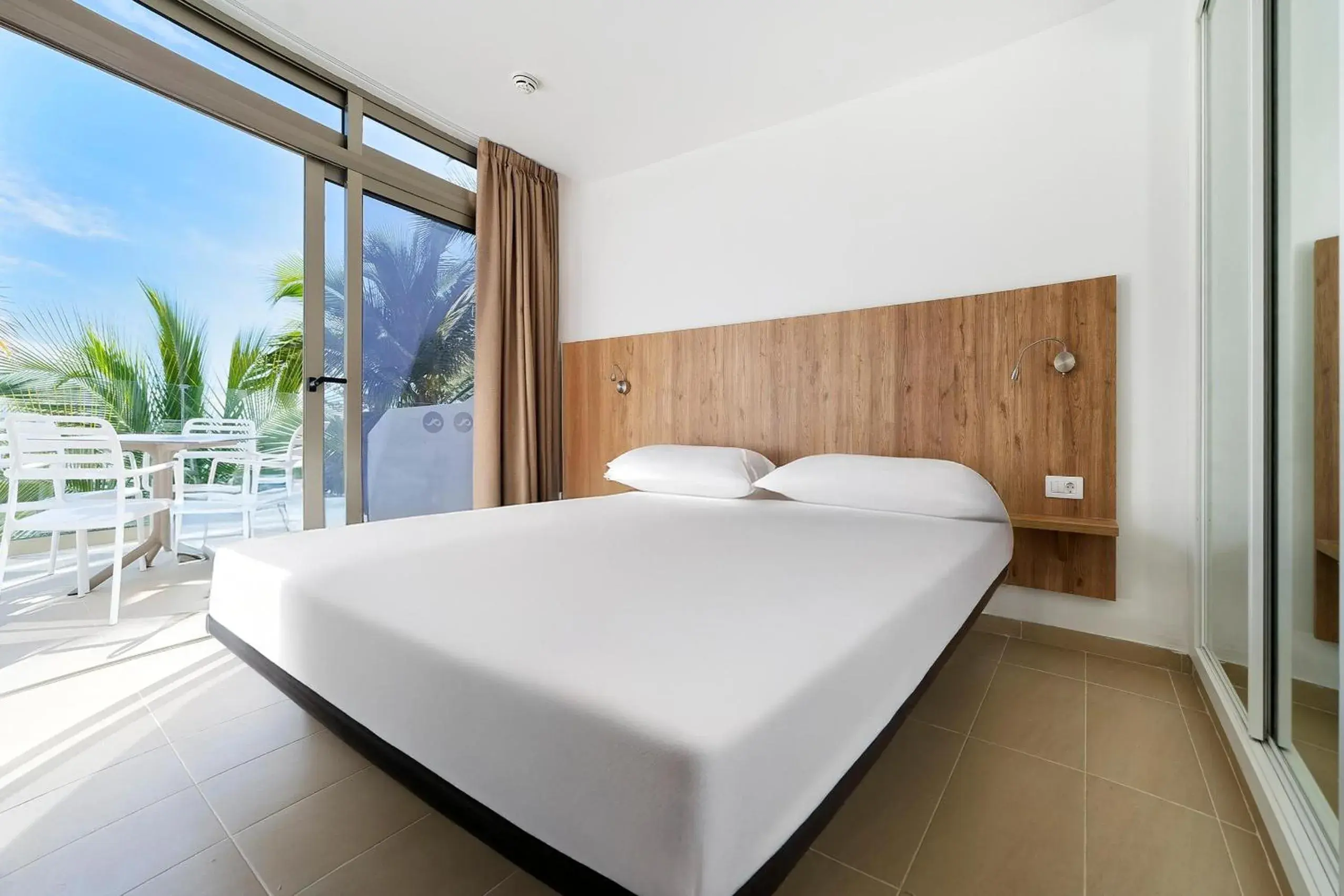 Photo of the whole room, Bed in Servatur Altamar Photo of the whole room, Bed in Servatur Altamar