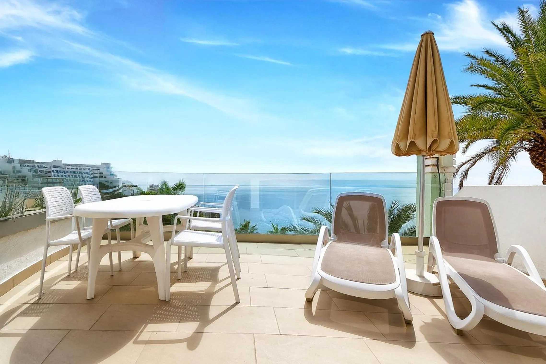 Photo of the whole room in Servatur Altamar