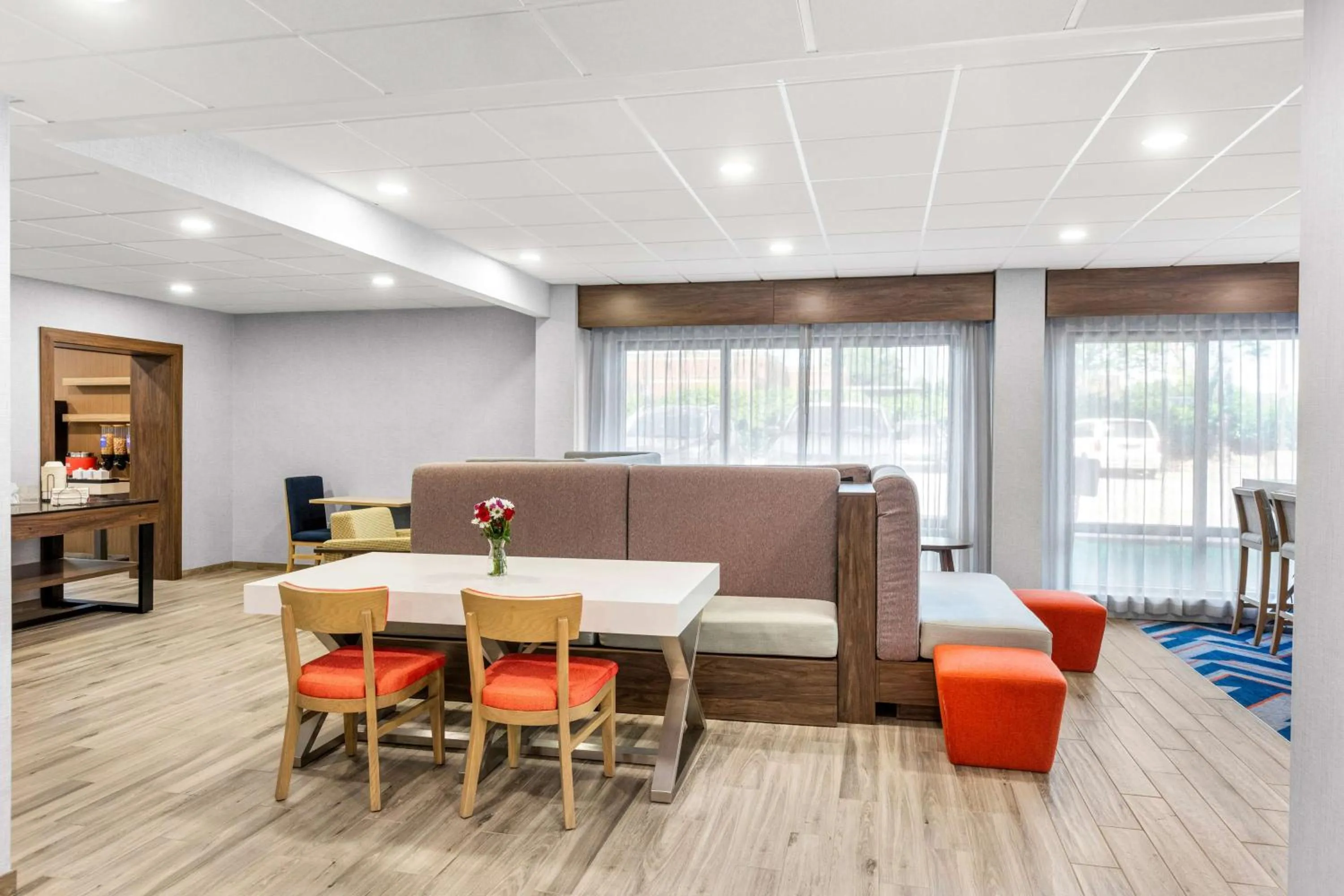 Lobby or reception in Hampton Inn Knoxville-Airport