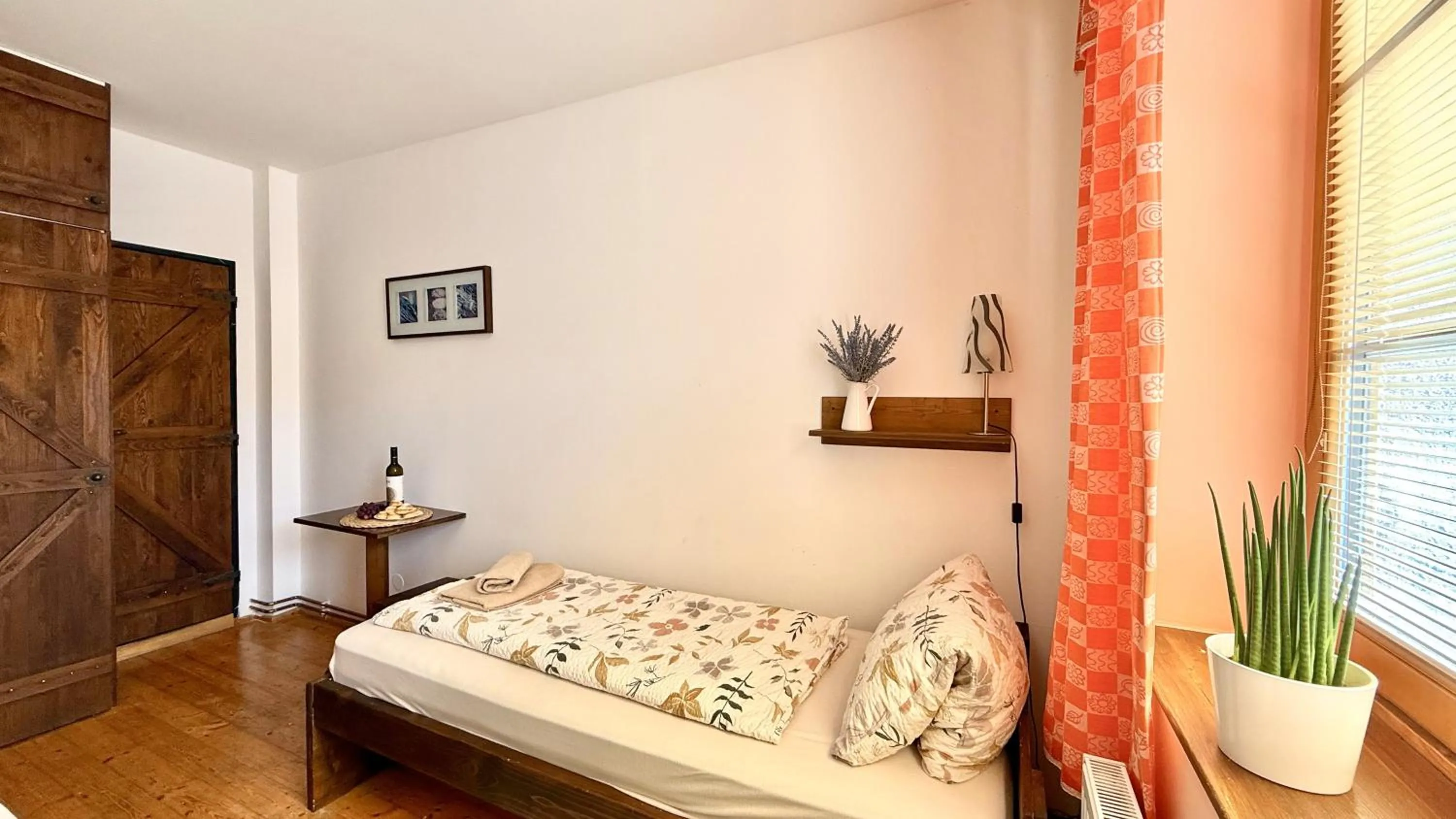 Bed in Penzion a Vinoteka Hrozen