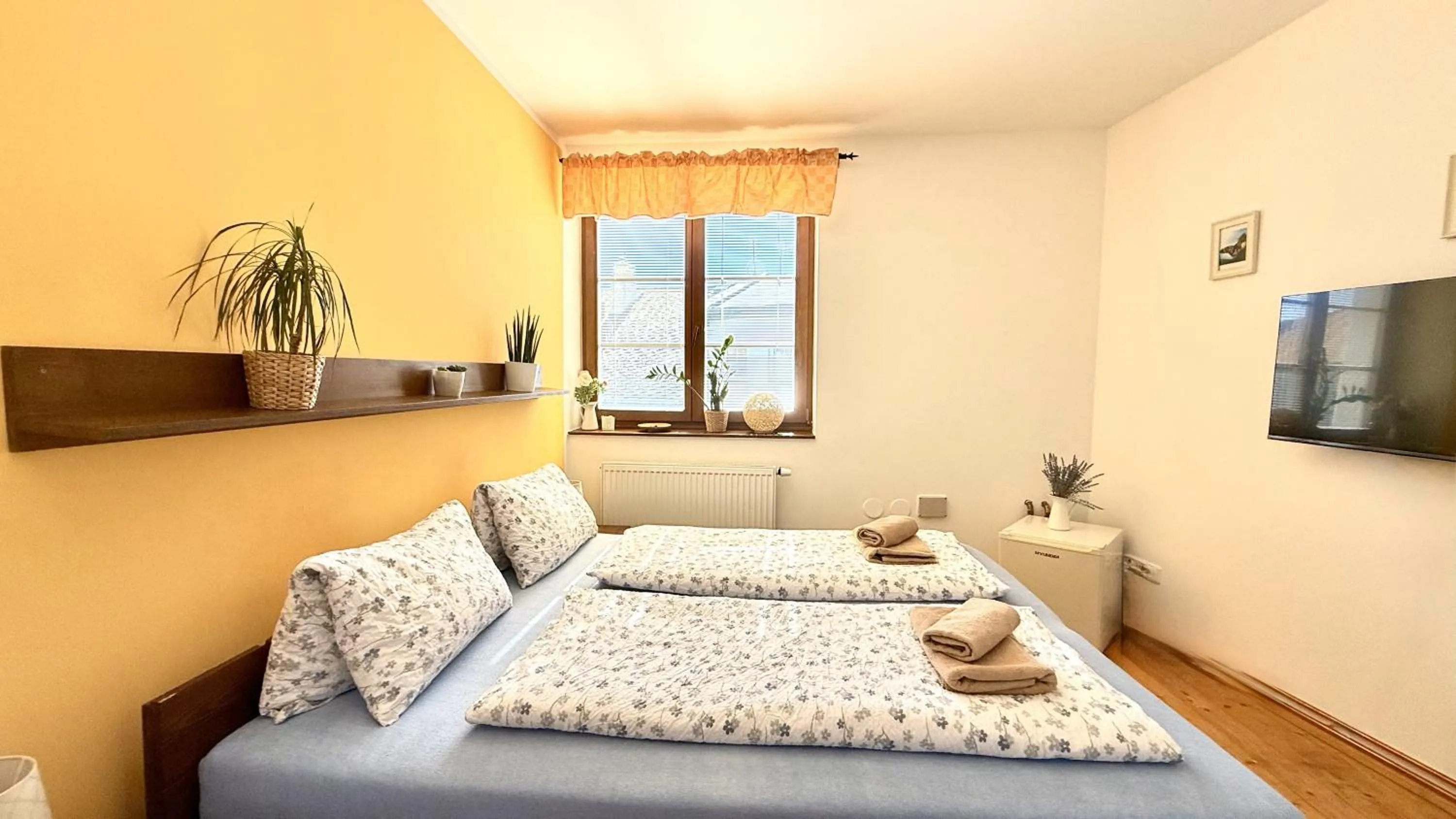 Bed in Penzion a Vinoteka Hrozen