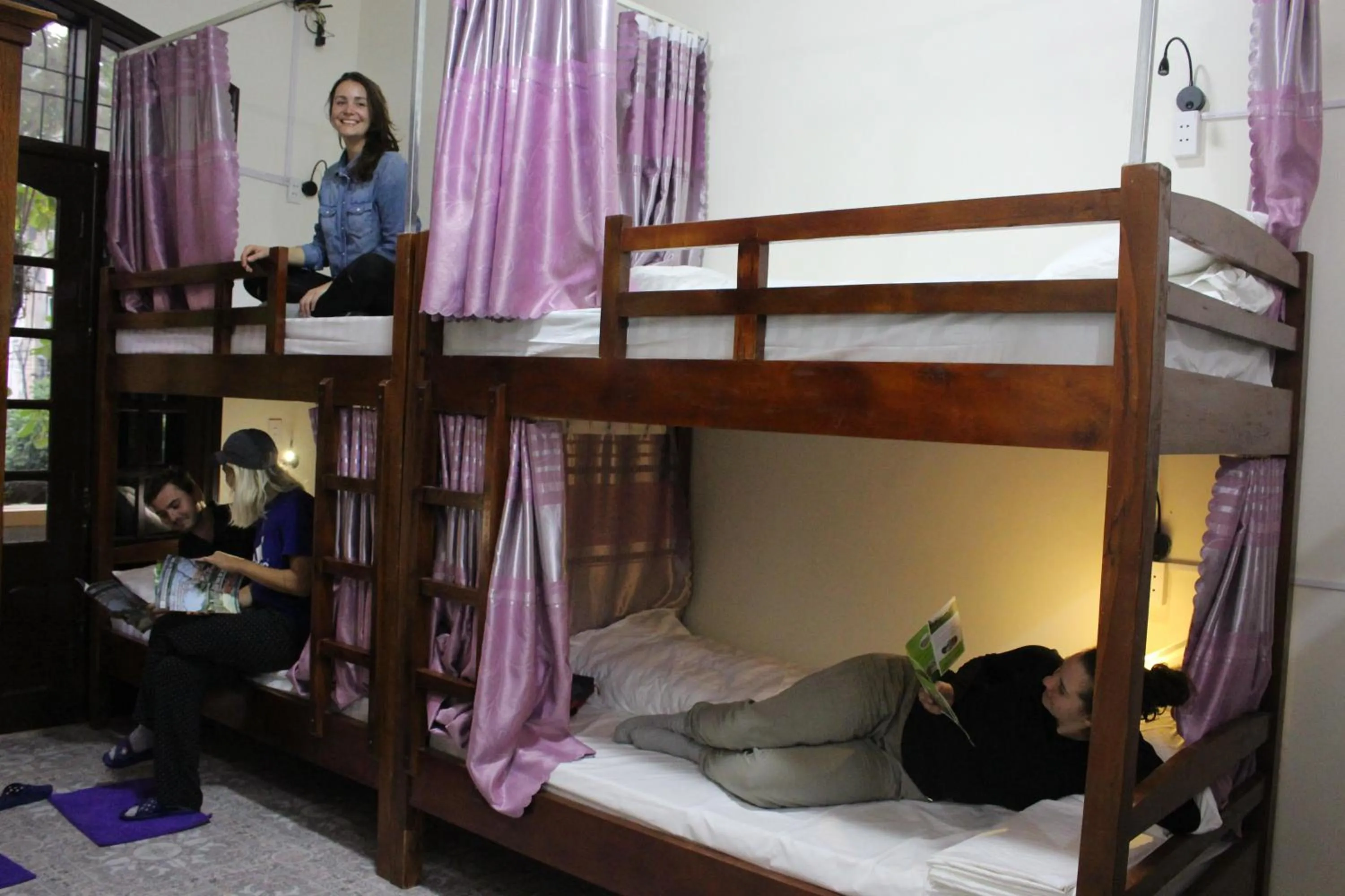 Bed in Ha Giang 1 Hostel and Loop Tour