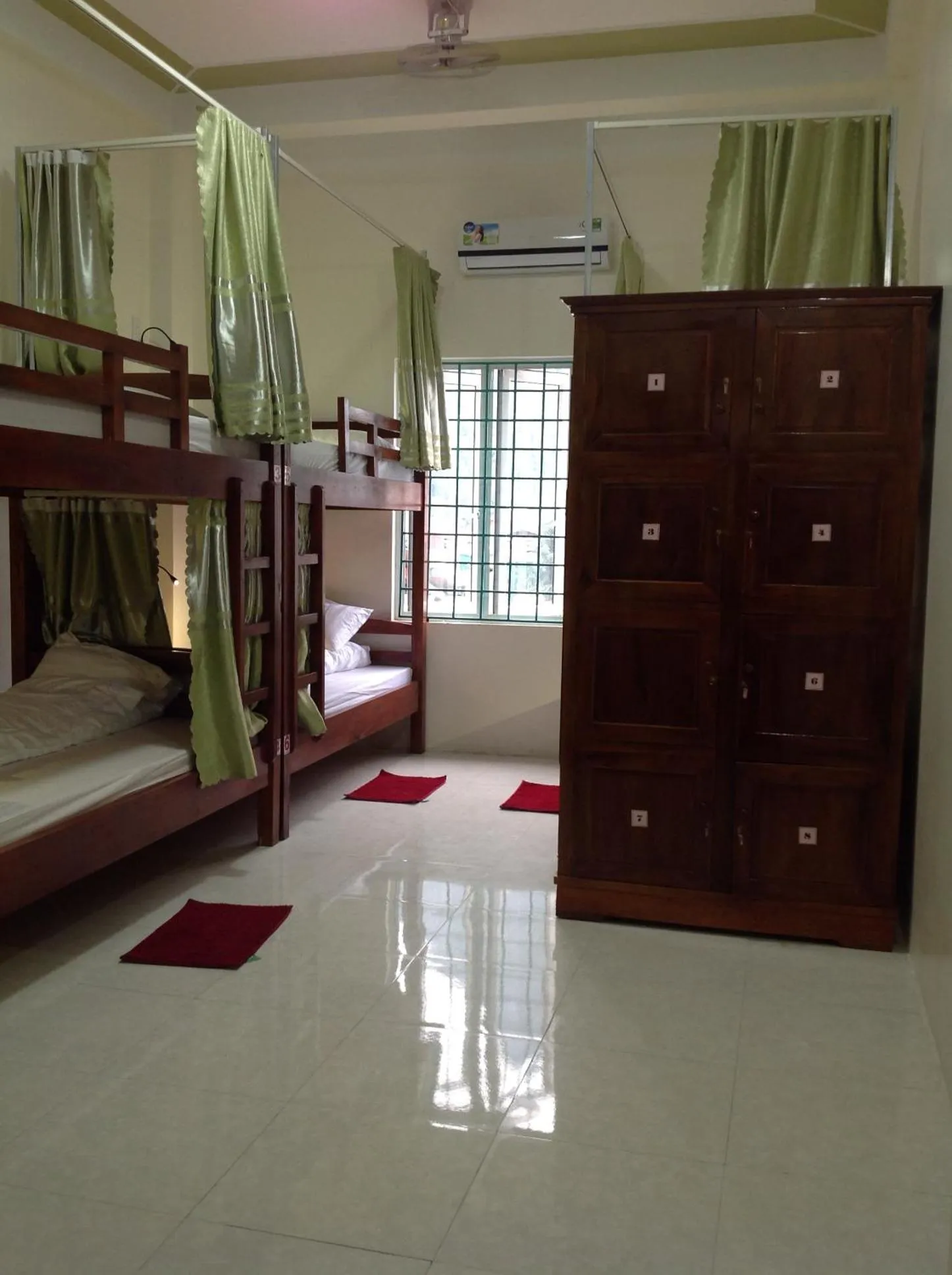 Bed in Ha Giang 1 Hostel and Loop Tour