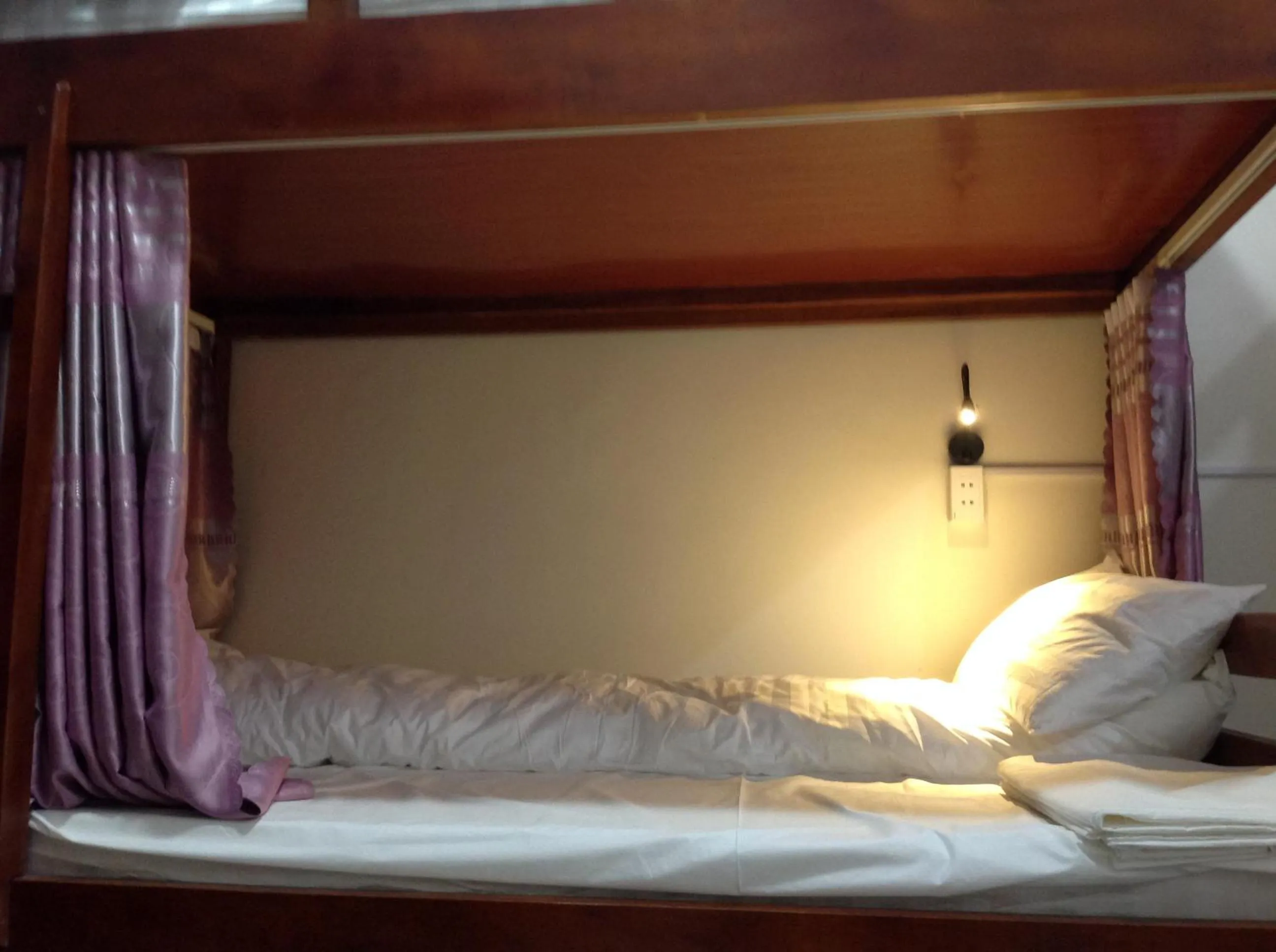 Bed in Ha Giang 1 Hostel and Loop Tour