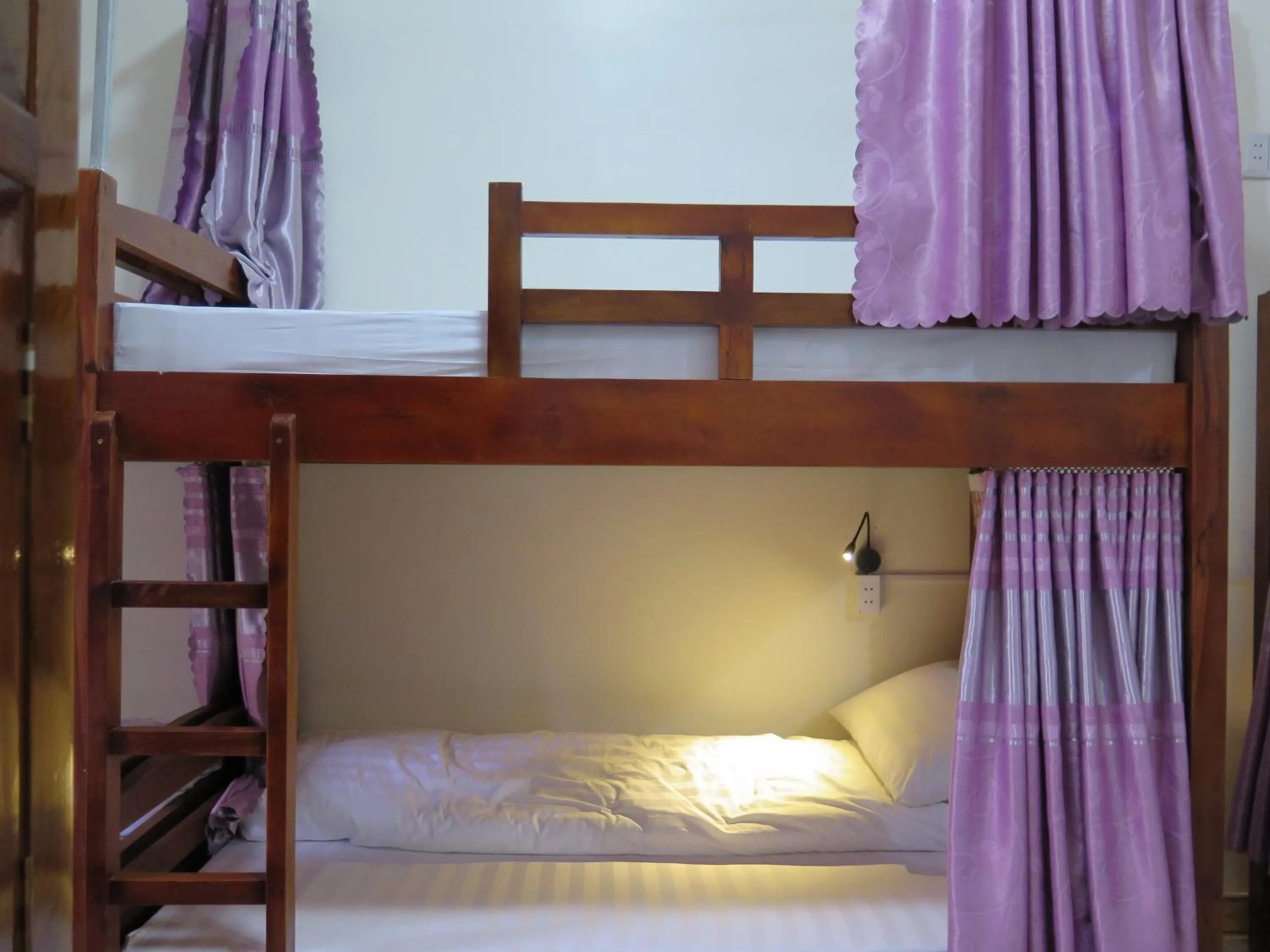 Bed in Ha Giang 1 Hostel and Loop Tour